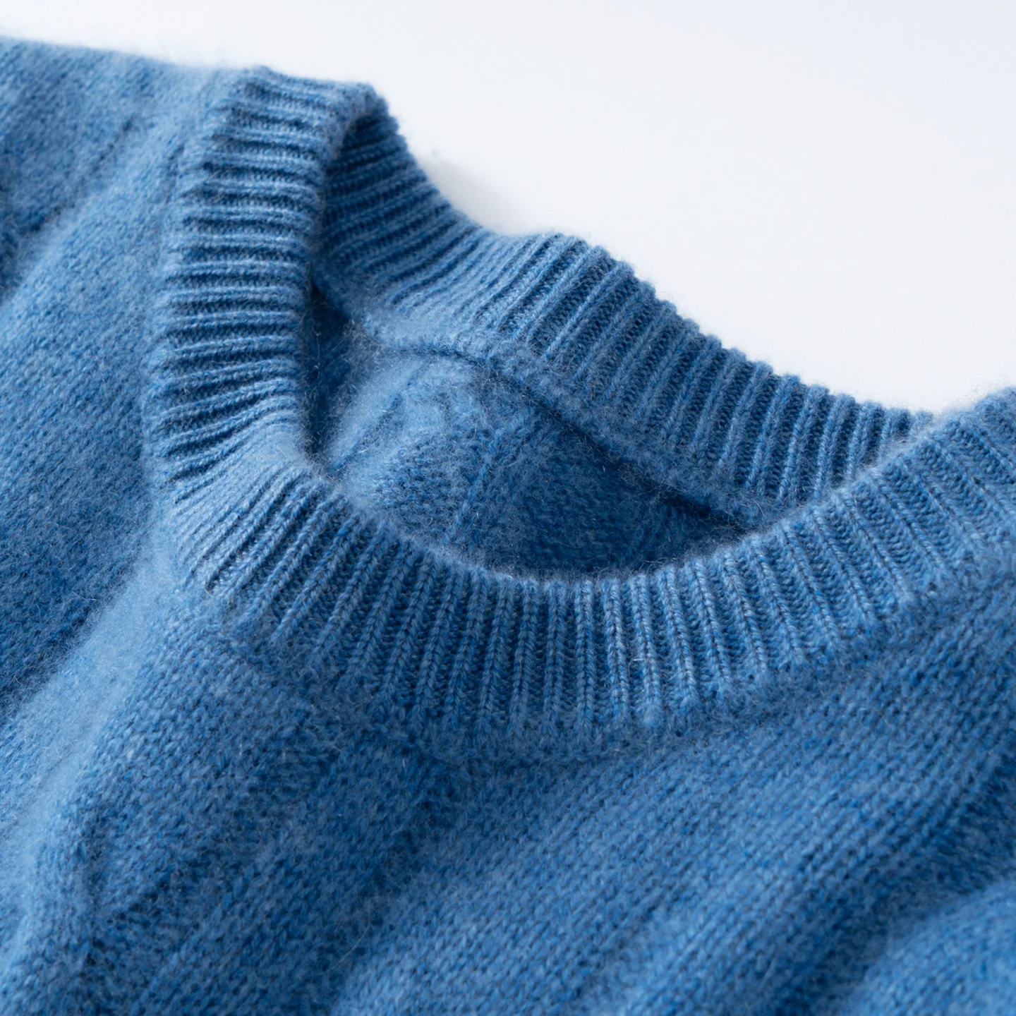 ZOCEPT 100% Natural Cashmere Men's Sweater Autumn Winter Thick Warm O-Neck Casual Pullover Knitted Twisted Flower Sweater Top