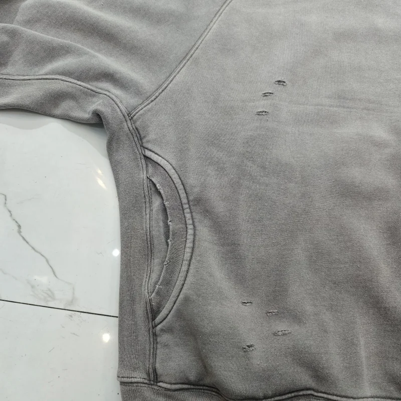 Vintage American Style Distressed Fleece Sweatshirt Men Winter Thick Loose Casual Hooded Pullover with Retro Design