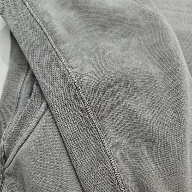 Vintage American Style Distressed Fleece Sweatshirt Men Winter Thick Loose Casual Hooded Pullover with Retro Design
