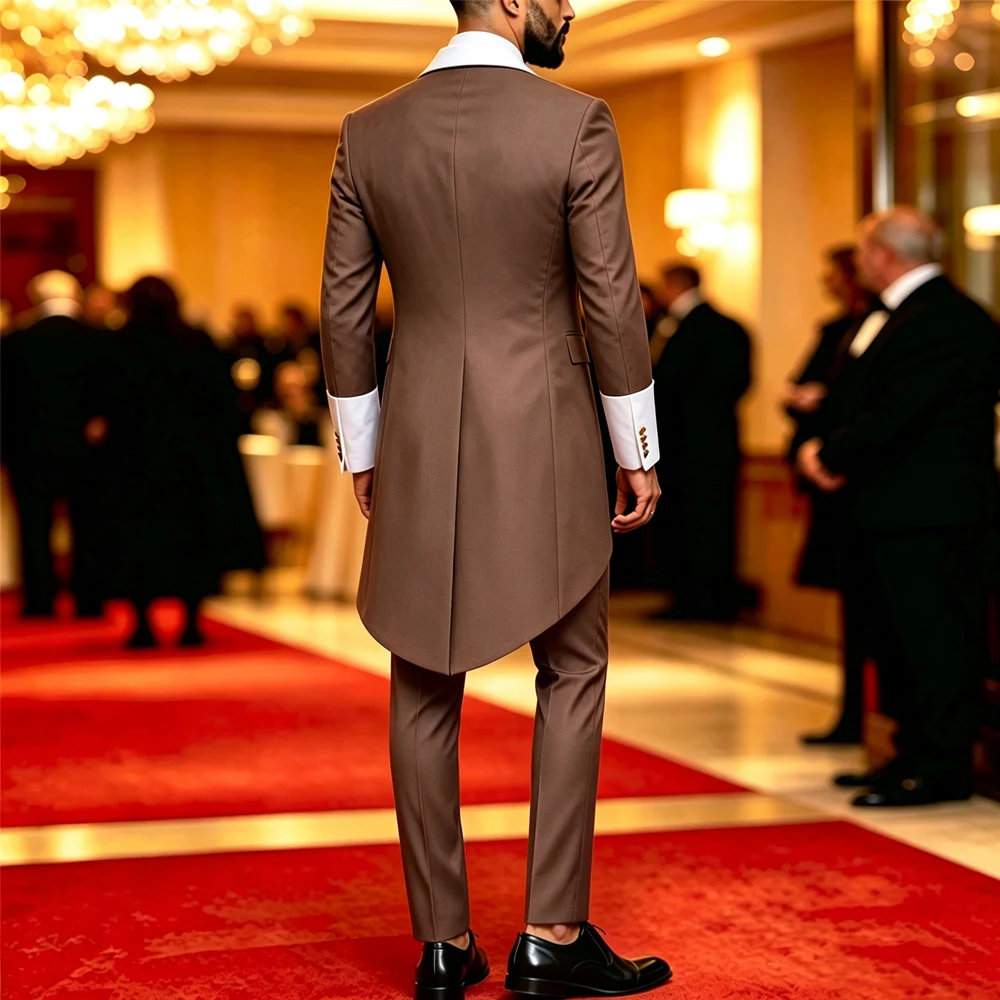 Men Tailcoat Suit 2 Pieces Double Breasted Brown Tuxedo White Contrast Lapel Cuff Groom Wedding Formal Evening Party Jacket Pants