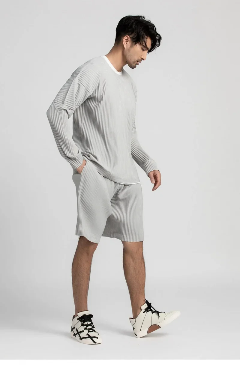 Miyake Pleated Shirt Men Long Sleeve T Shirt Casual Loose Fit Round Neck Tops Japanese Style Streetwear Breathable Pullover