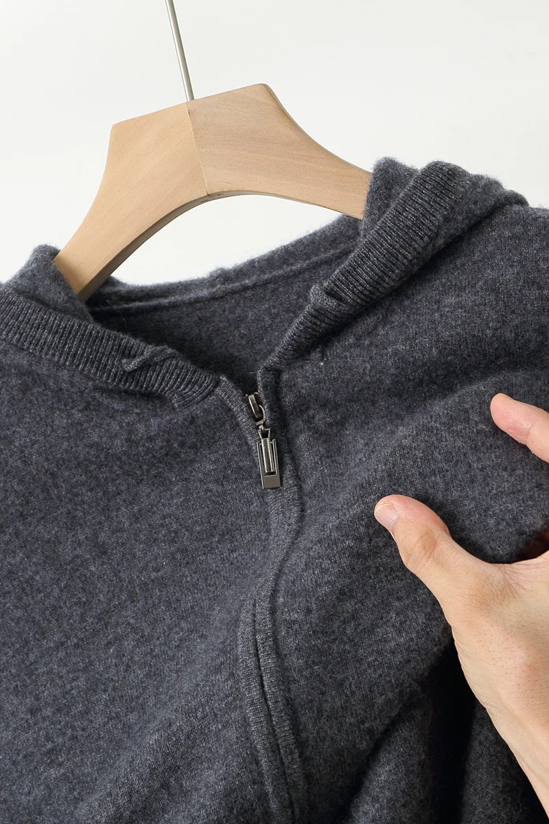 2025 New Men Knitted Plane Hooded Cardigan Cashmere Sweater Zipper Design Pocket Decoration High quality Thick Warmth Hoodie