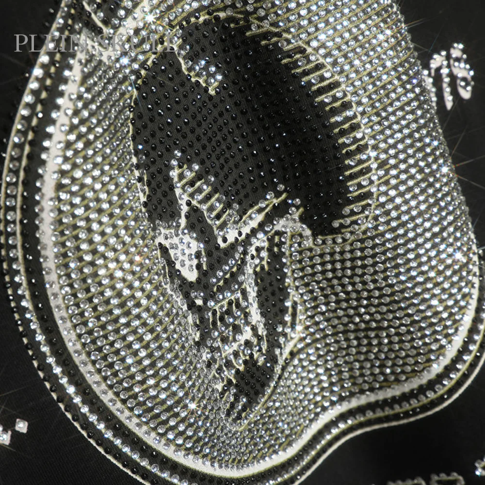 2025 Summer Trendy PP Skull Hot Diamond Short Sleeve Men Slimming Round Neck Sweatshirt Unisex Punk High Street Hip Hop T-shirt