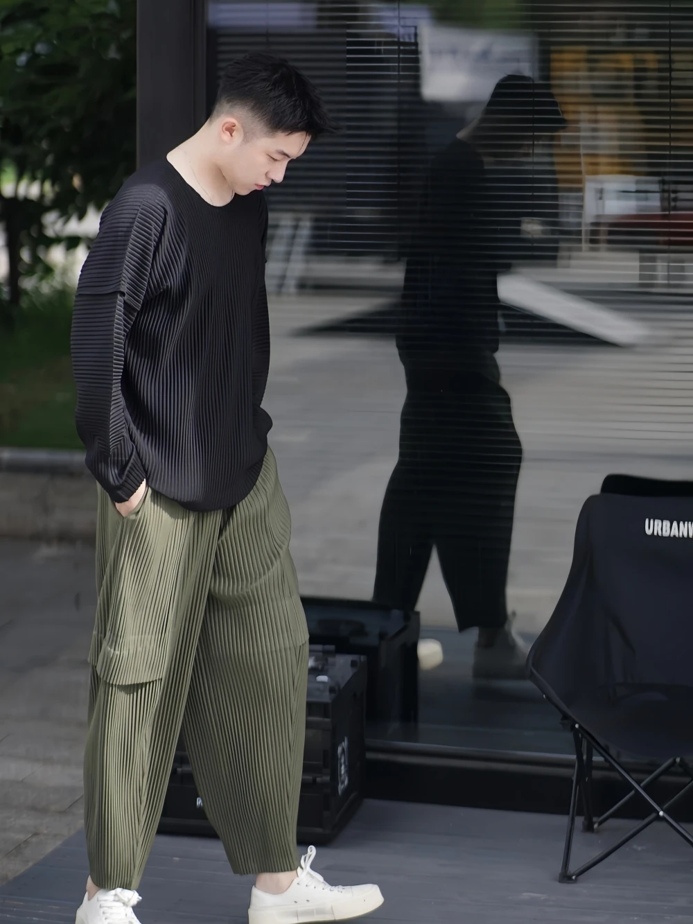 Miyake Pleated Man Loose Cargo Pants Nine-point Pants Fashion Casual Streetwear Miyake Pants