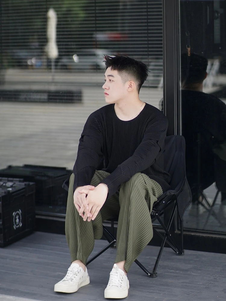 Miyake Pleated Man Loose Cargo Pants Nine-point Pants Fashion Casual Streetwear Miyake Pants