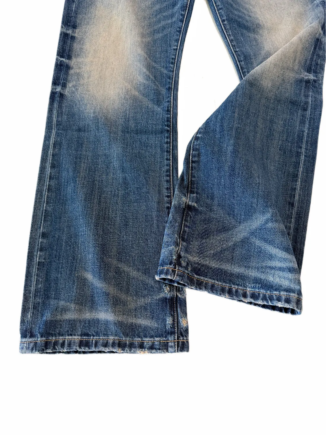 Button‑Fly Cat‑Whisker Pleated Indigo Selvedge Bootcut Jeans