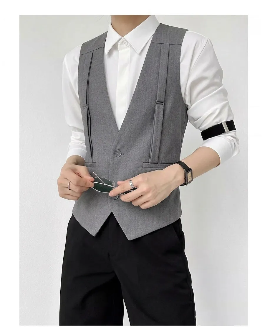 British Style Shoulder Strap Decoration Suit Vest for Men V-neck Casual Business Waistcoat Party Waiter Wedding Uniform Vests