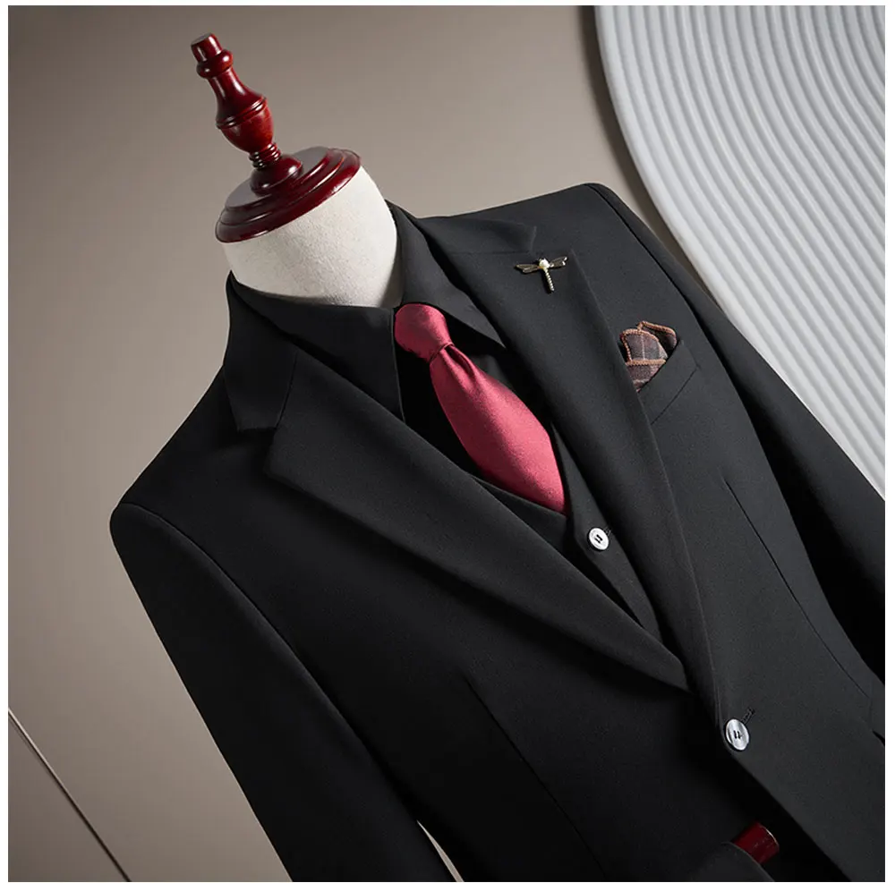 High-quality, Fashionable and Stylish Plus-size Men's Solid-color Suit Set, Men's Three-piece Set, One-button Casual Suit