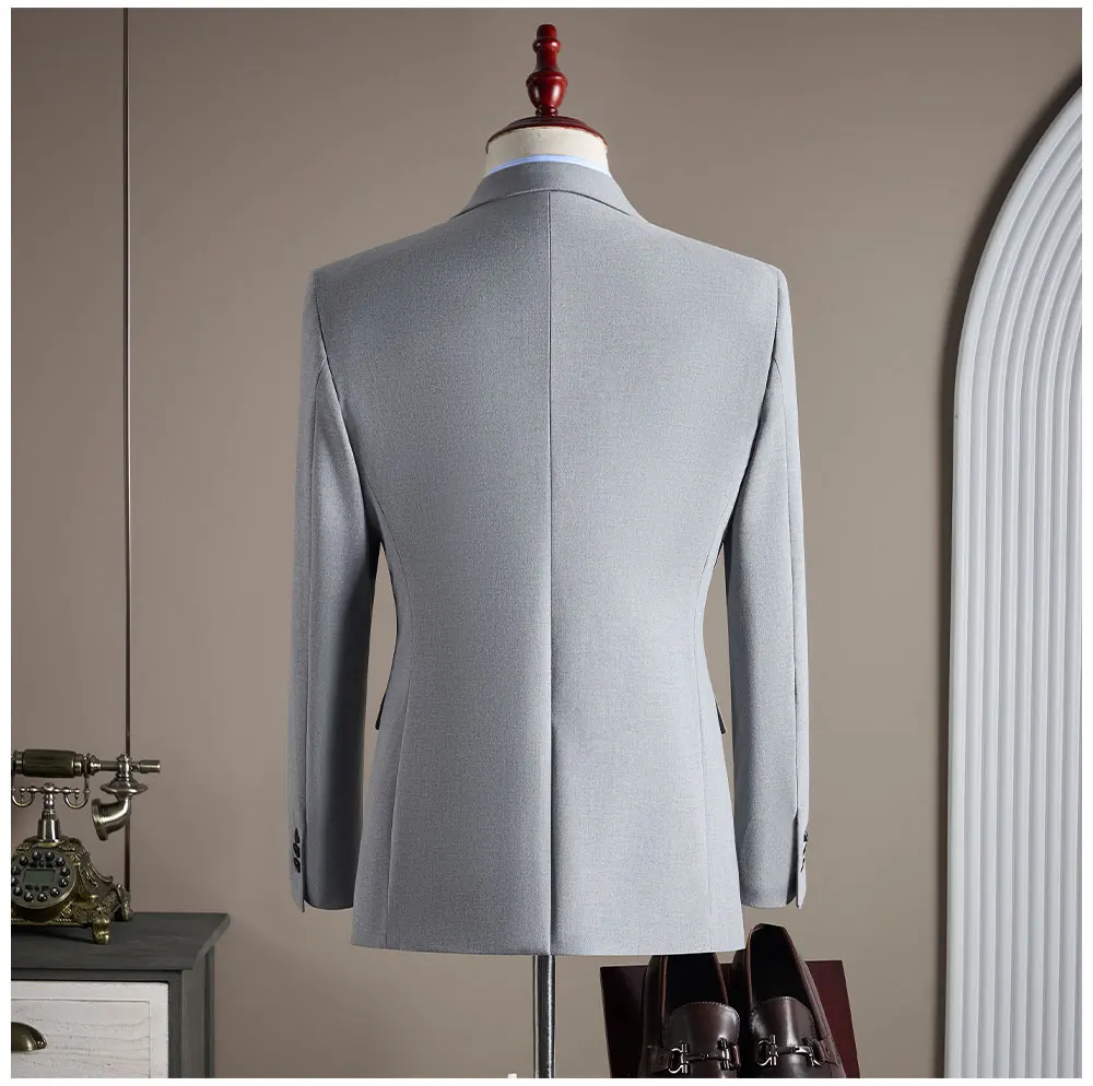 High-quality, Fashionable and Stylish Plus-size Men's Solid-color Suit Set, Men's Three-piece Set, One-button Casual Suit