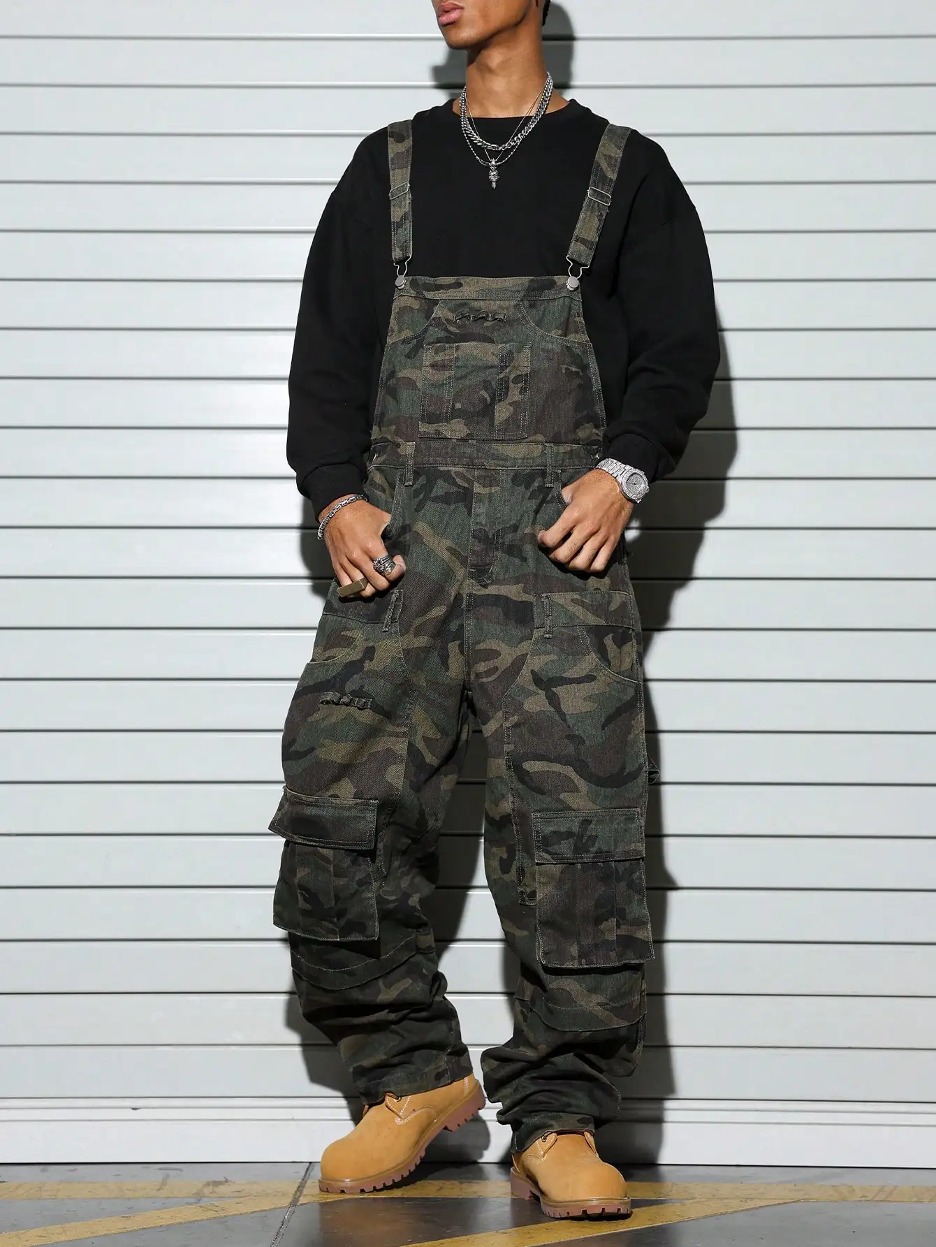 Men's Camouflage Loose Bib Jumpsuit with Multiple Cargo Pockets, Distressed Vintage Grunge-Style Camo One-Piece Overalls