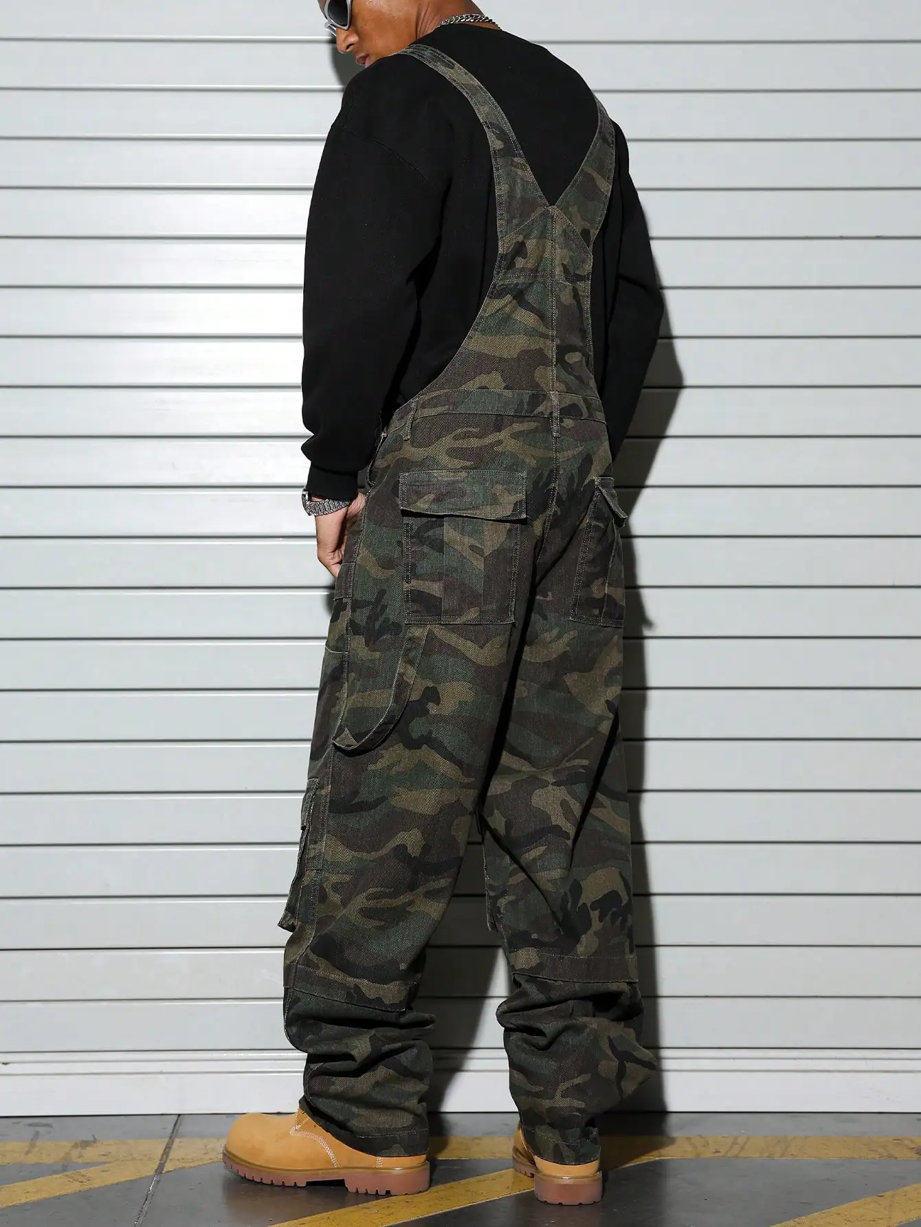 Men's Camouflage Loose Bib Jumpsuit with Multiple Cargo Pockets, Distressed Vintage Grunge-Style Camo One-Piece Overalls