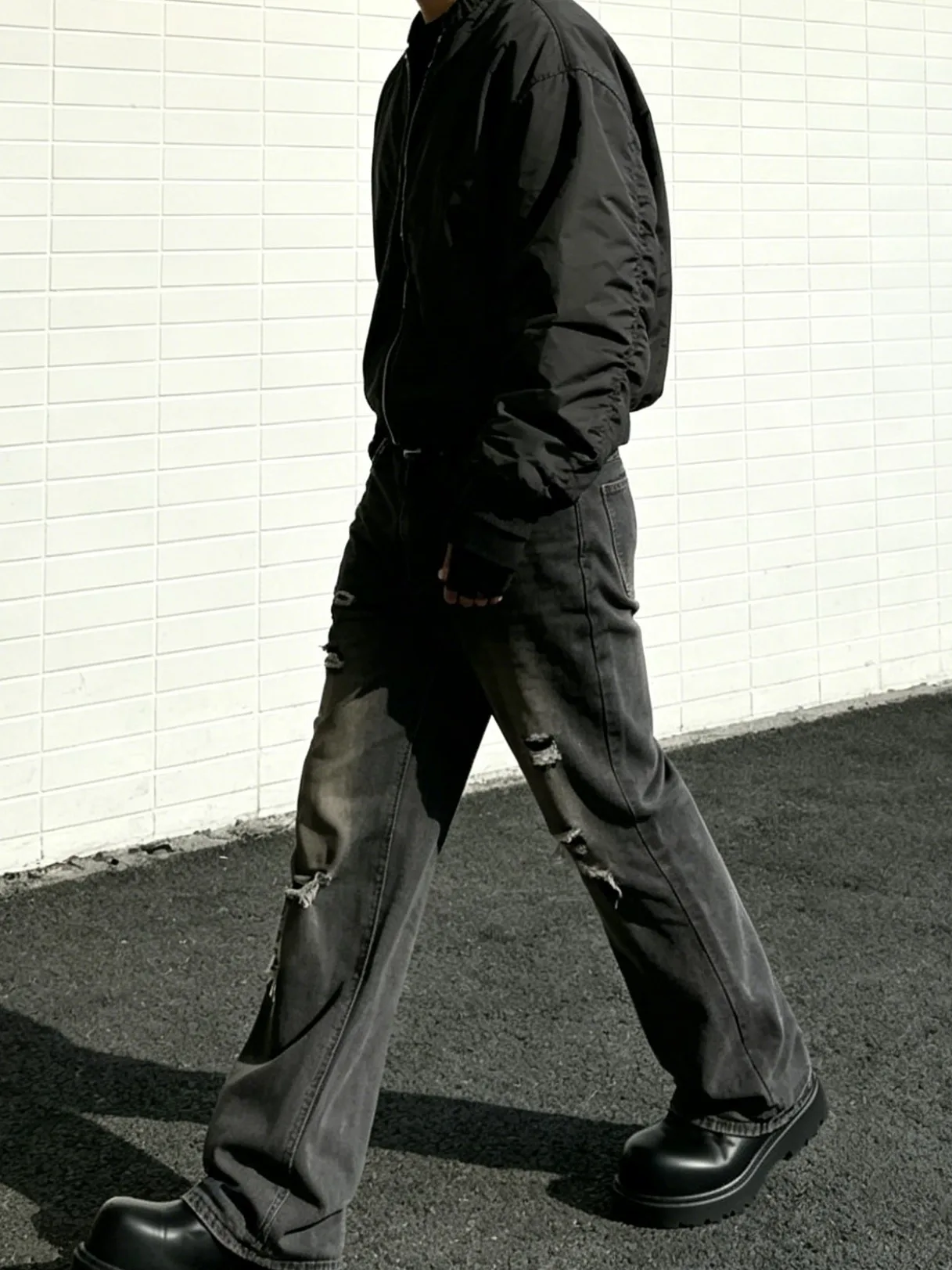 【HME】Men's Jeans | Black‑Grey Vintage Washed Denim Pants, Men Flare Wide‑Leg Denim Jeans With Partial Ripped Frayed Holes, Elastic Back Waist Relaxed Fit Denim Trousers, Distressed Denim Bottoms For Men Dark Street Daily Styling