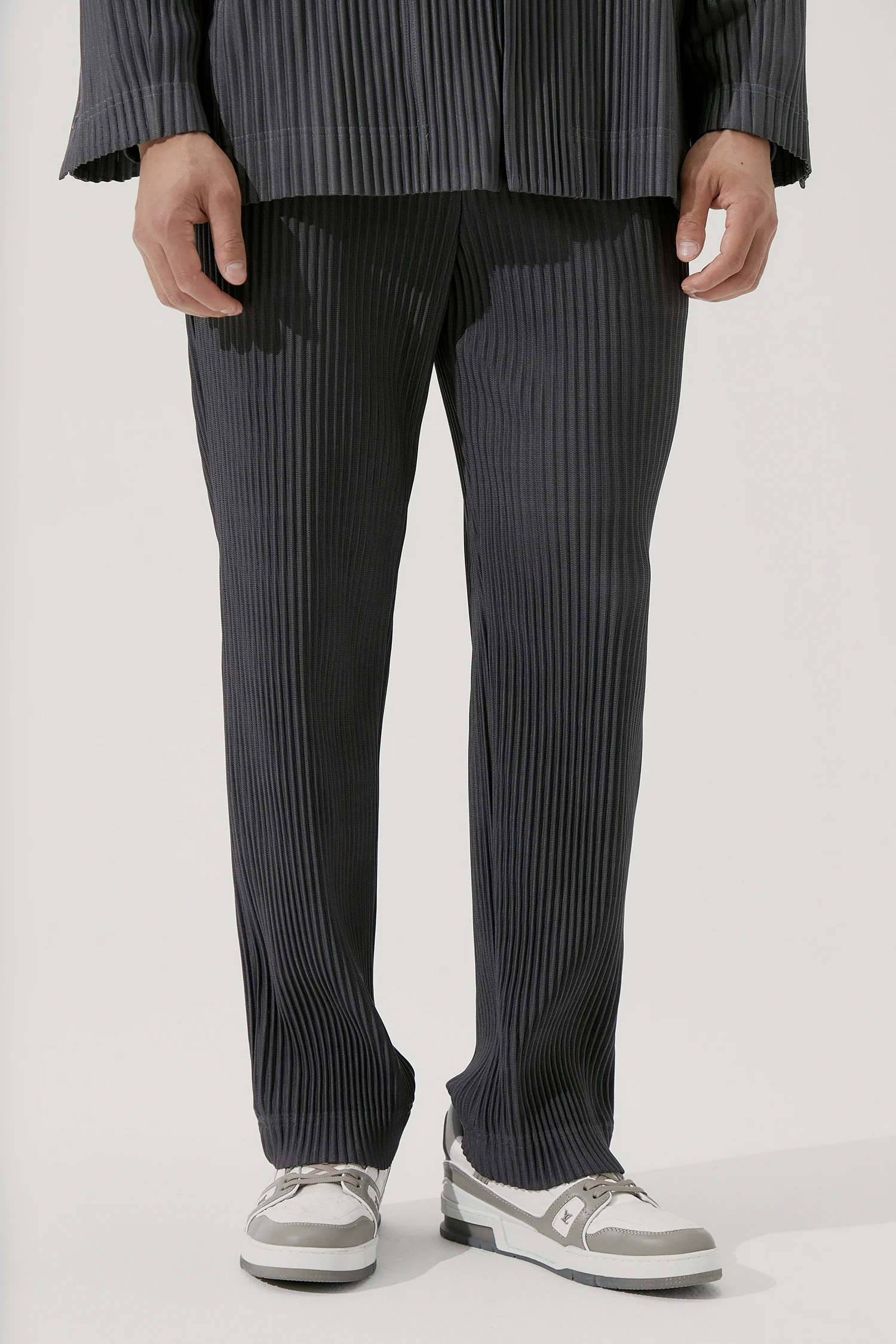 Miyake Pleated Pants For Men Casual Pants Men Japanese Streetwear Men Fashion Japanese Style Trousers Baggy Pants Wild Trousers