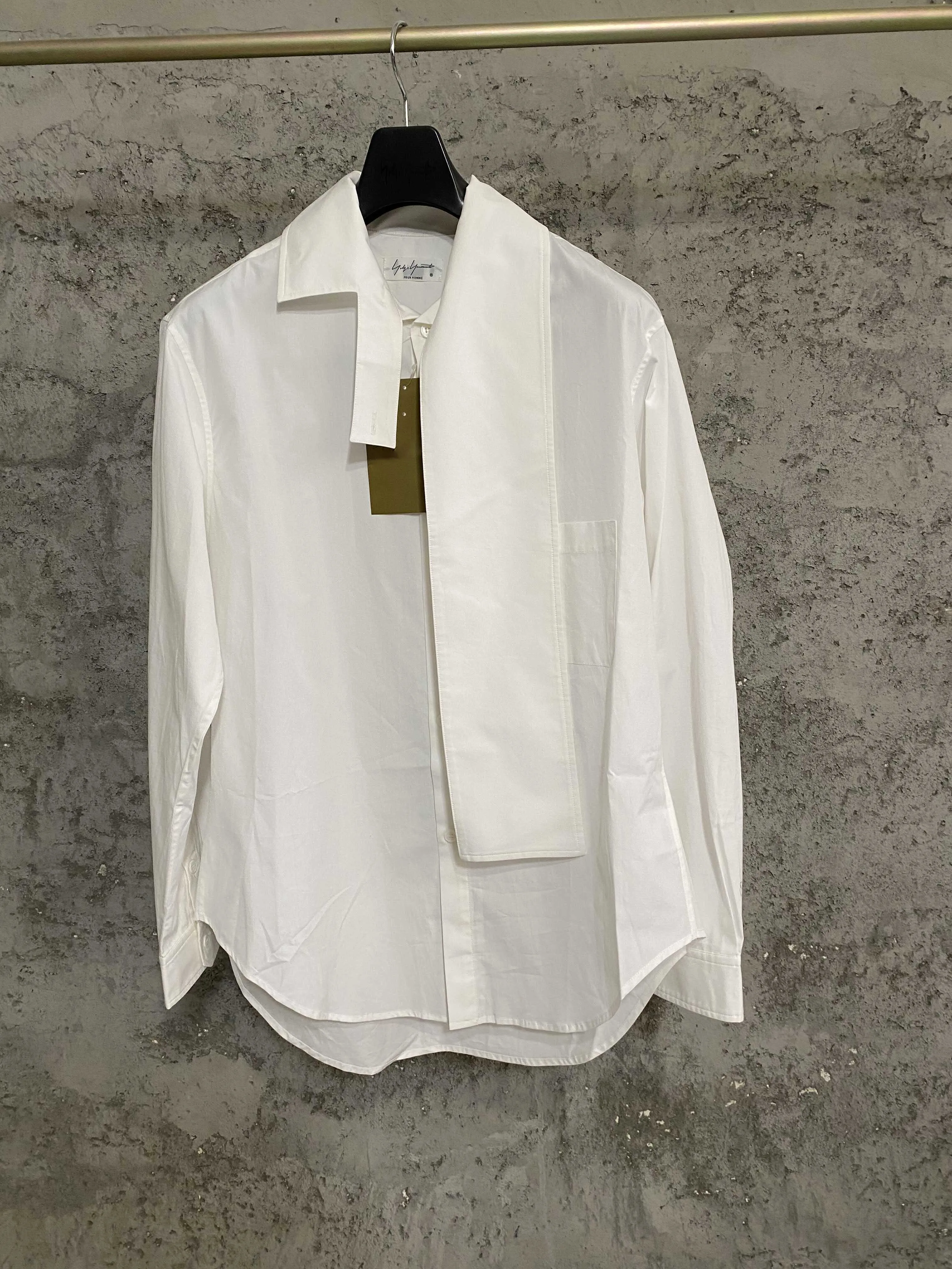 Design the collar, irregular shirt, cellulose, asymmetrical hem, coat shirt