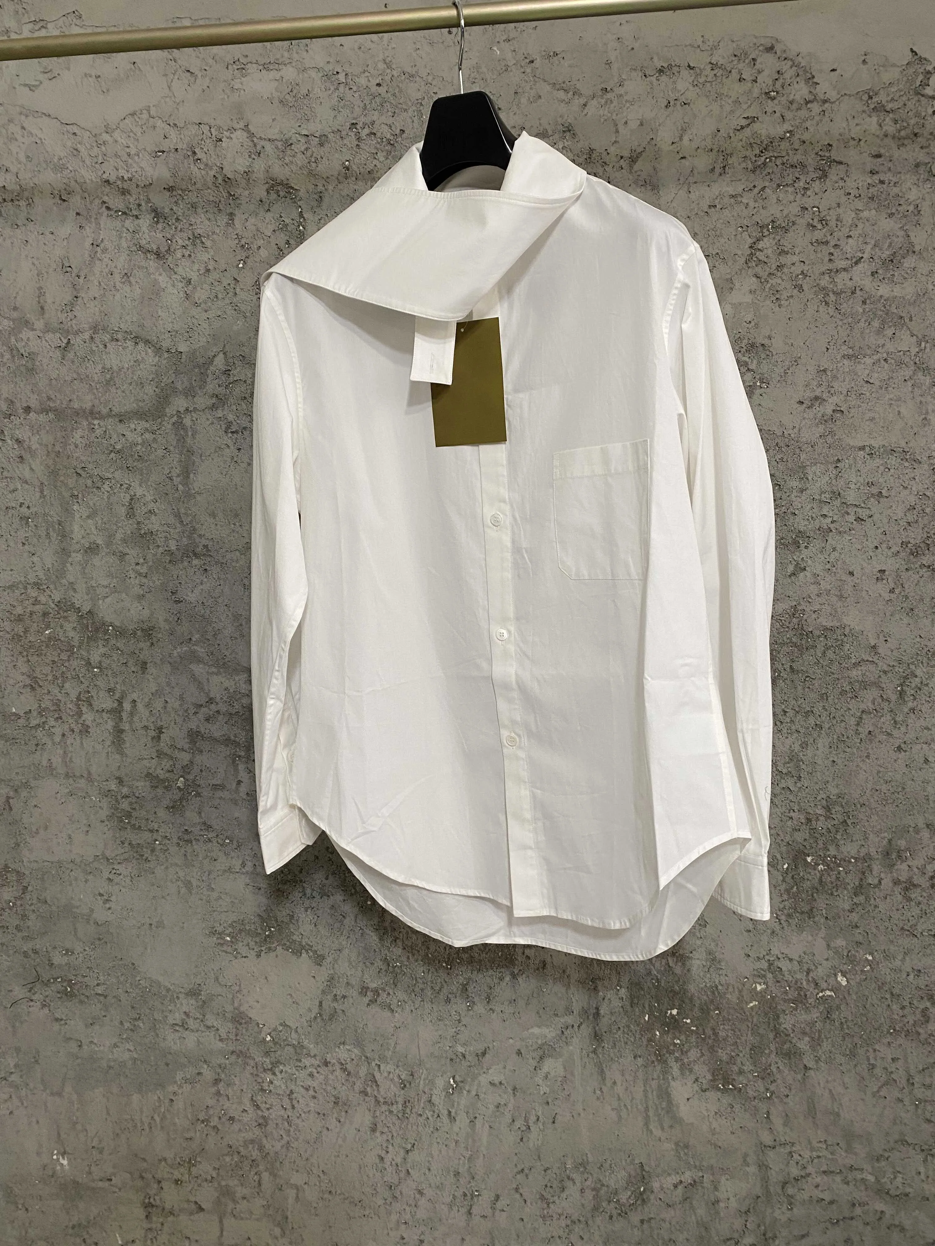Design the collar, irregular shirt, cellulose, asymmetrical hem, coat shirt