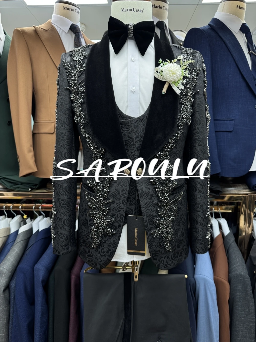 Premium Jacquard Beaded Tuxedo Chic Velvet Collar Luxurious Men's Suit Three Pieces Dancing Fashionable Shawl Lapel For Grooms