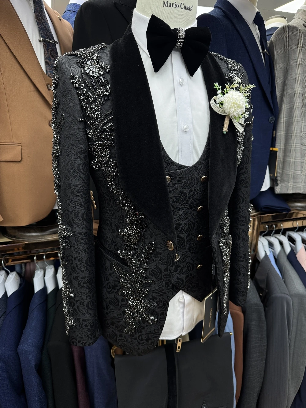 Premium Jacquard Beaded Tuxedo Chic Velvet Collar Luxurious Men's Suit Three Pieces Dancing Fashionable Shawl Lapel For Grooms