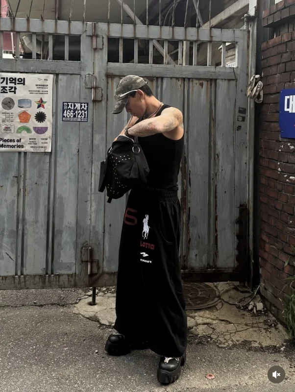 Angel Warhorse Embroidered American Retro Wide-leg Corset Sweatpants Baggy Fit Men Jogger Pants Trousers