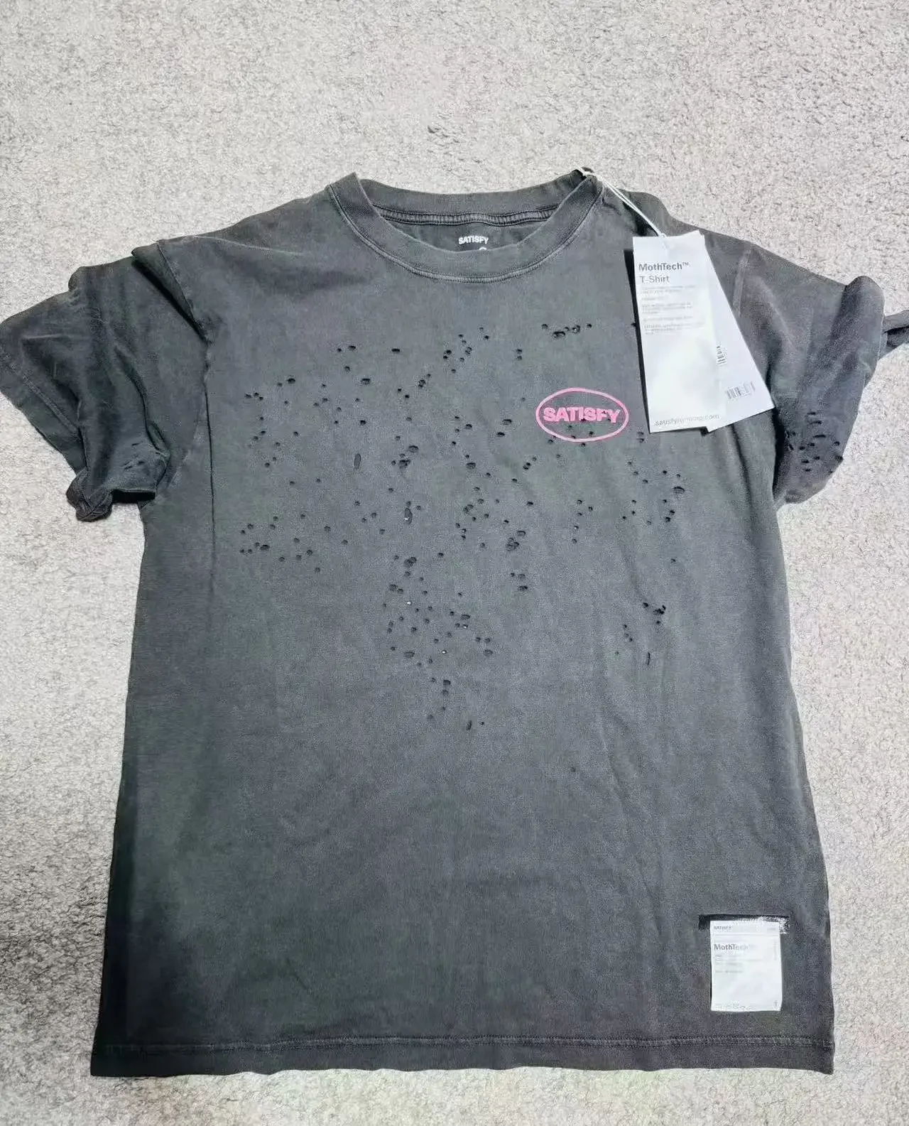 SATISFY washing water makes old holes sports trend short-sleeved T-shirt