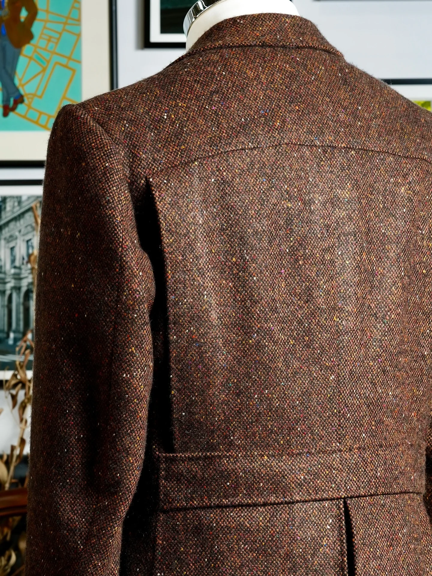 Classic Brown Donegal Tweed Sport Coat with Half Belt Back and Flap Pockets Men Autumn Vintage Blazer Customized M265458
