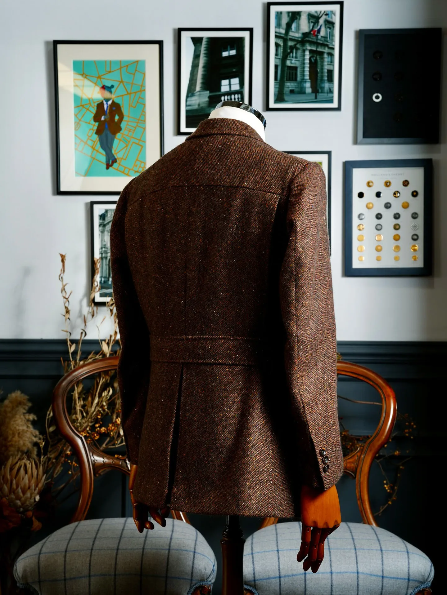 Classic Brown Donegal Tweed Sport Coat with Half Belt Back and Flap Pockets Men Autumn Vintage Blazer Customized M265458