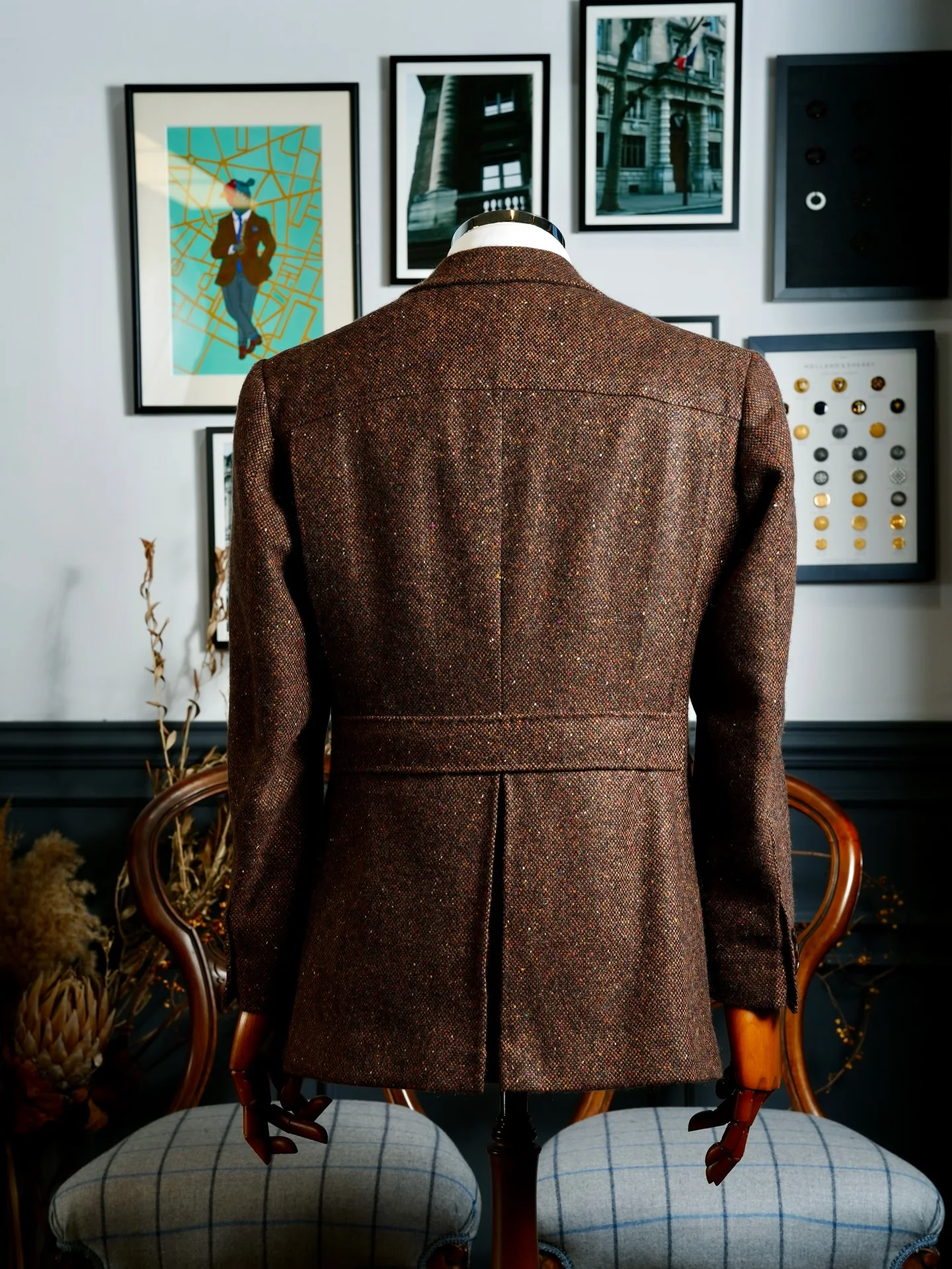 Classic Brown Donegal Tweed Sport Coat with Half Belt Back and Flap Pockets Men Autumn Vintage Blazer Customized M265458