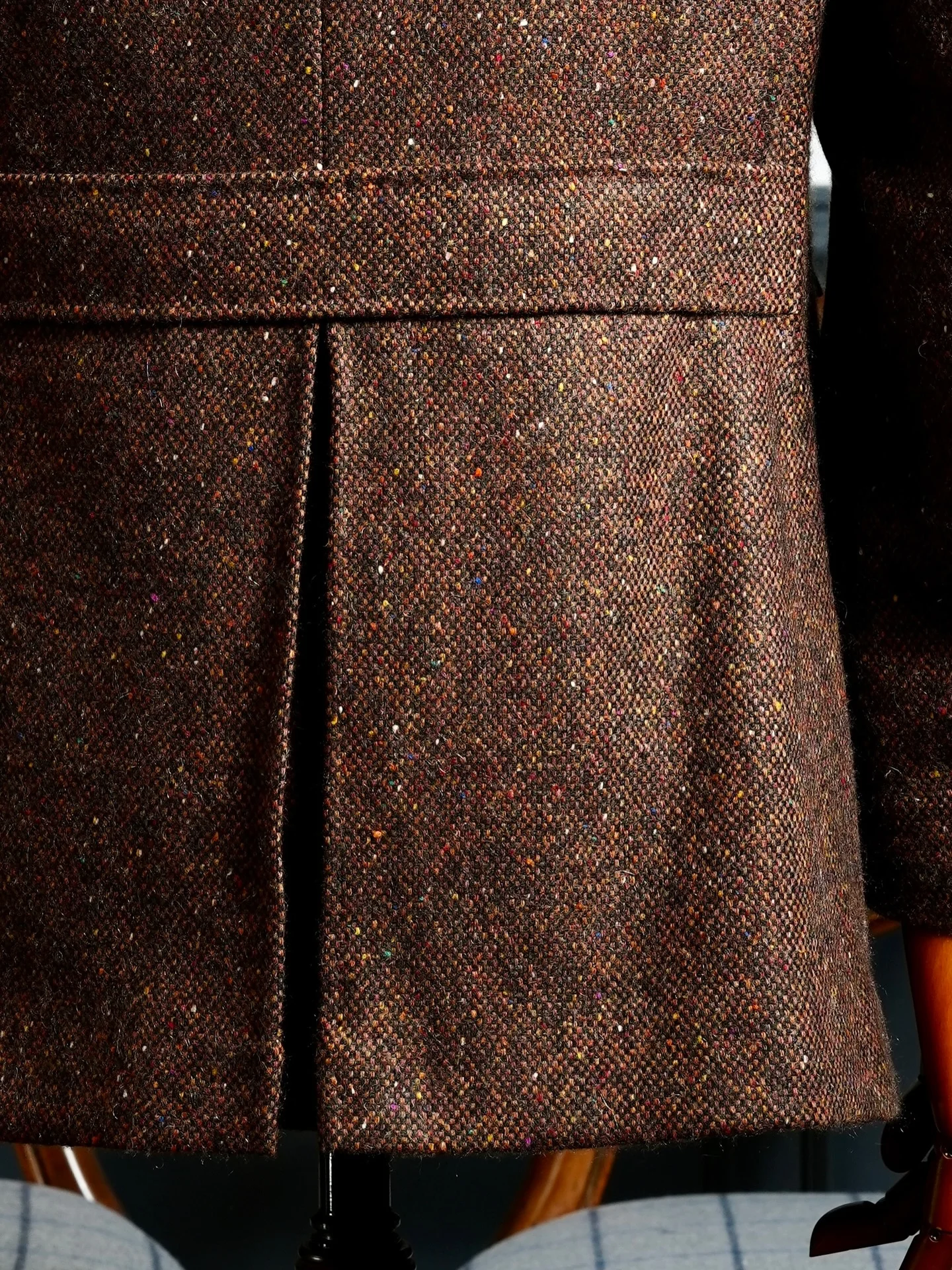 Classic Brown Donegal Tweed Sport Coat with Half Belt Back and Flap Pockets Men Autumn Vintage Blazer Customized M265458