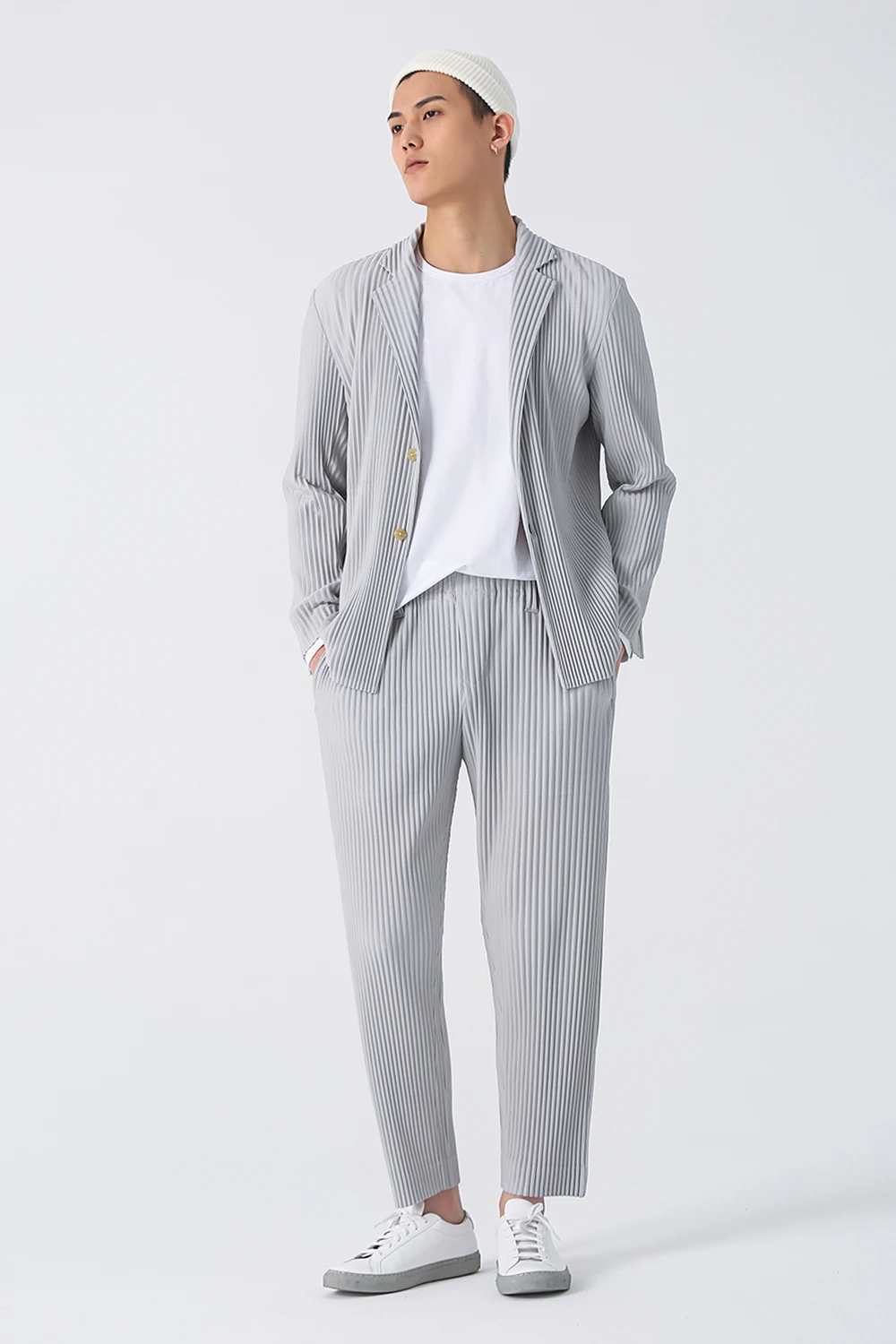 Miyake Pleated Pants Men Elastic Waist Loose Straight Casual Trousers with Side Pockets Wrinkle Resistant Dress Pants
