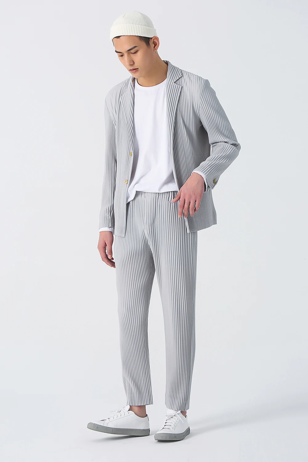 Miyake Pleated Pants Men Elastic Waist Loose Straight Casual Trousers with Side Pockets Wrinkle Resistant Dress Pants
