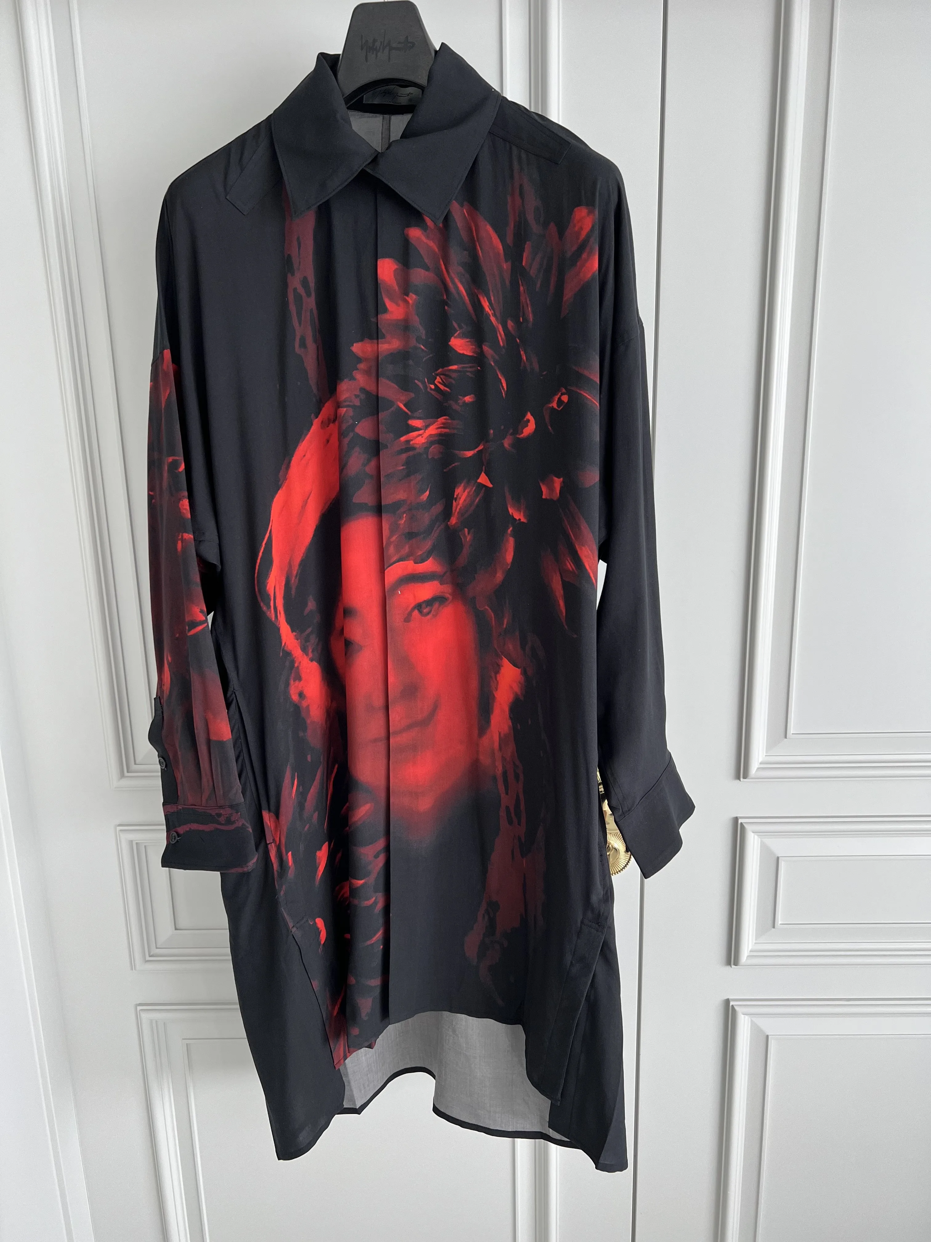 TOP-YAMAMOTO's original design Paris show women's portrait with print and shirt for men