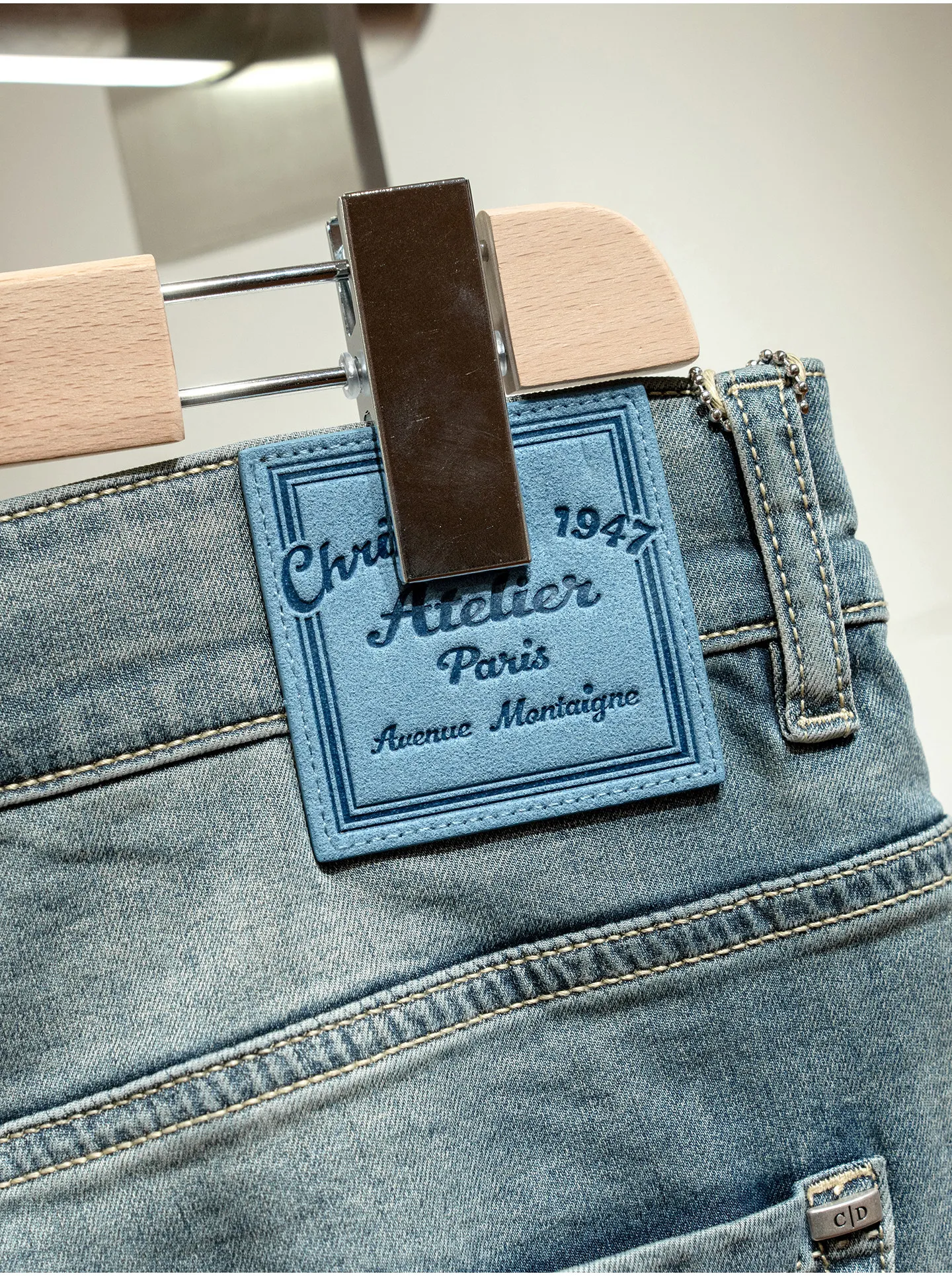 [14 ounces vintage wash] Lyocell mulberry silk blend, thin fit small straight jeans men