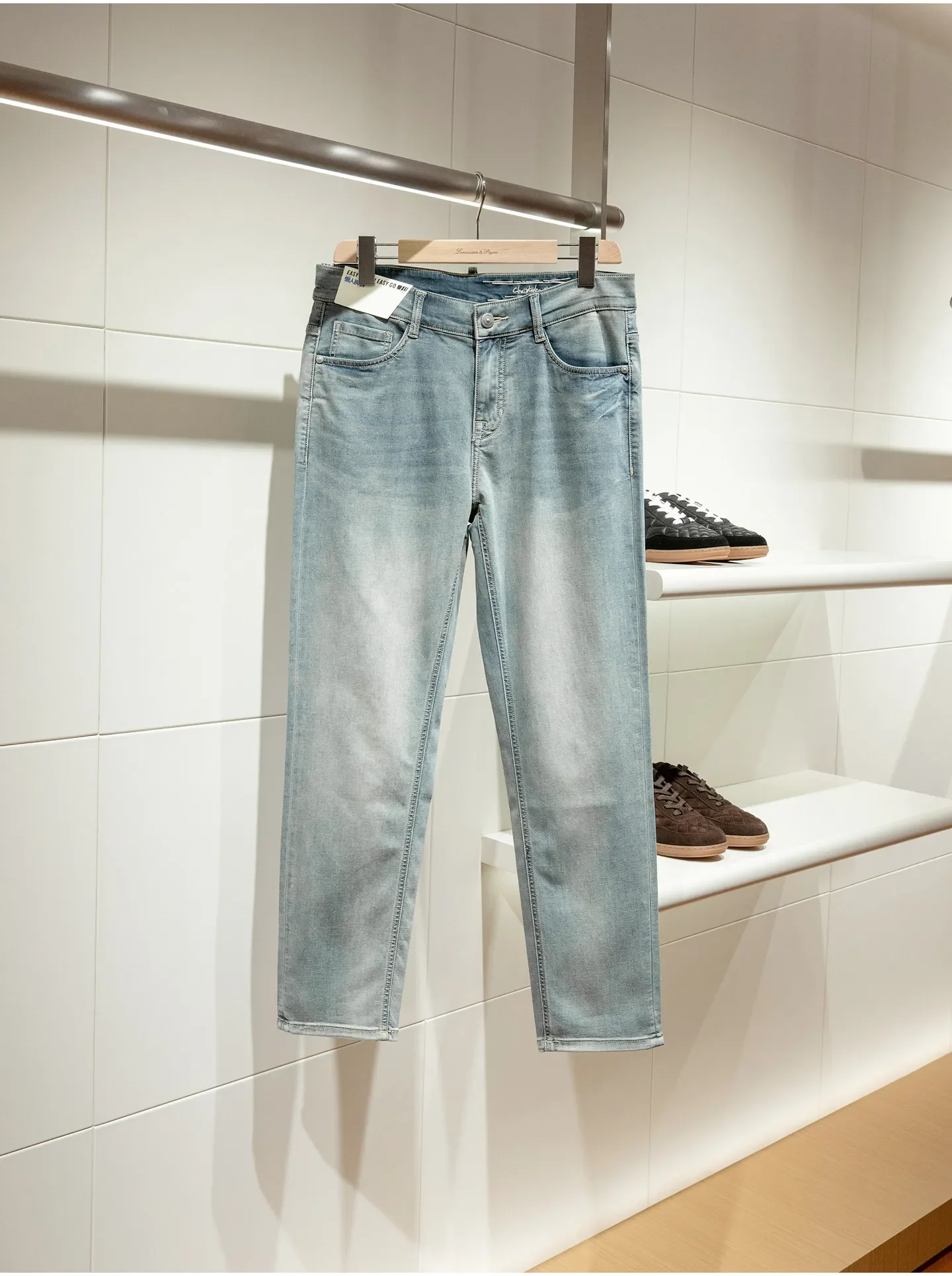 [14 ounces vintage wash] Lyocell mulberry silk blend, thin fit small straight jeans men