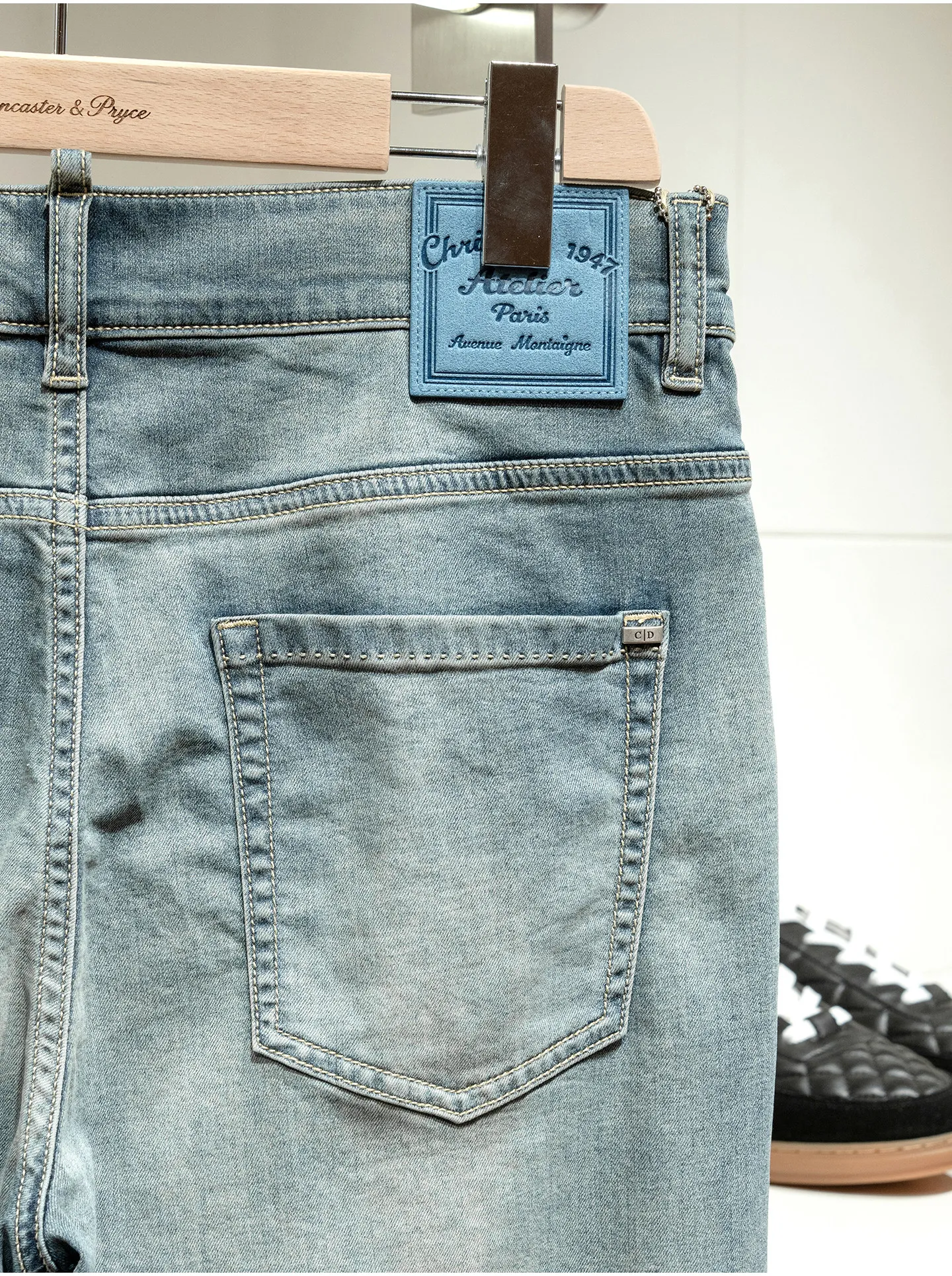 [14 ounces vintage wash] Lyocell mulberry silk blend, thin fit small straight jeans men
