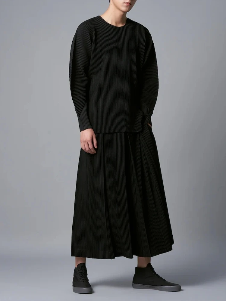 Miyake Pleated Men Long Sleeve Plain Slit Hem T-shirt Full Sleeve Round Collar T Shirt Korean Streetwear Casual Top
