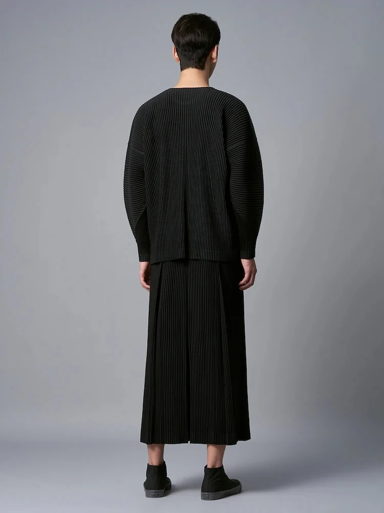 Miyake Pleated Men Long Sleeve Plain Slit Hem T-shirt Full Sleeve Round Collar T Shirt Korean Streetwear Casual Top