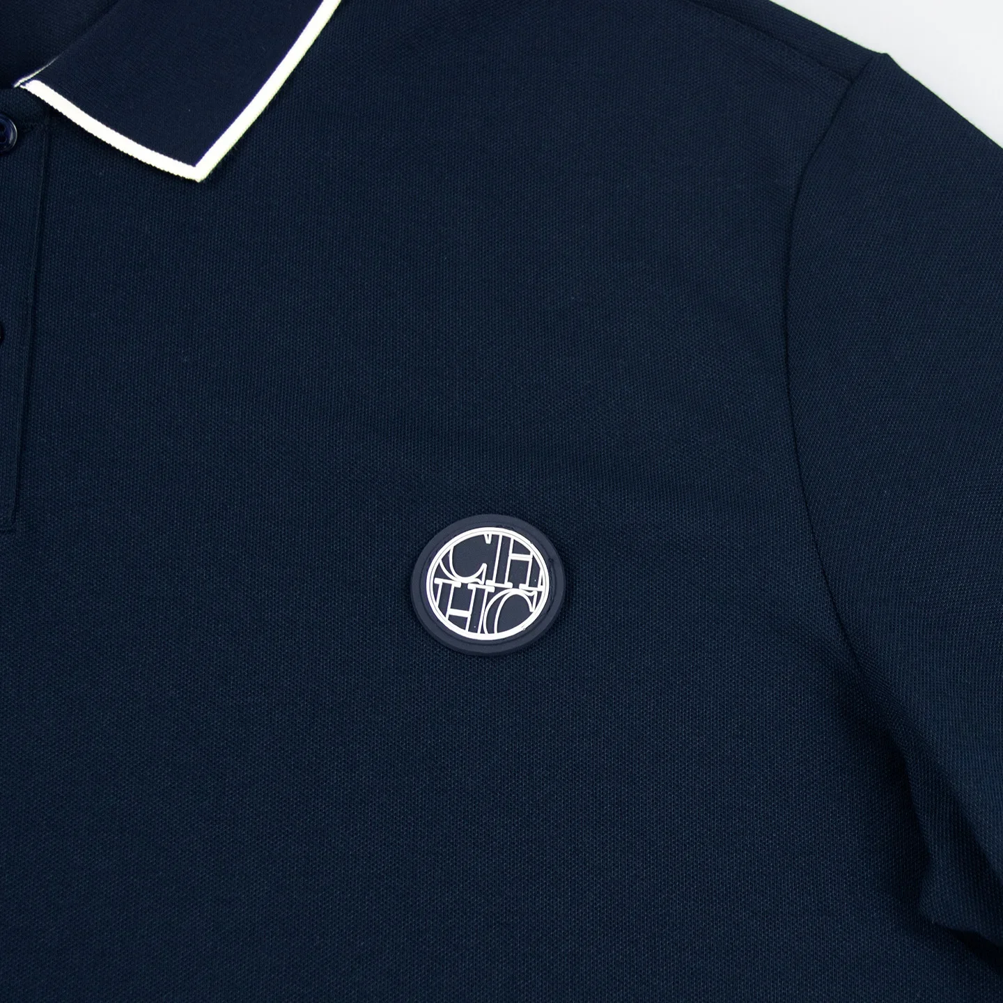 CH Men Single White Tipped Collar Short Sleeve Polo Shirt Round Rubber Badge Logo Left Chest Old Money Golf Office Daily Wear