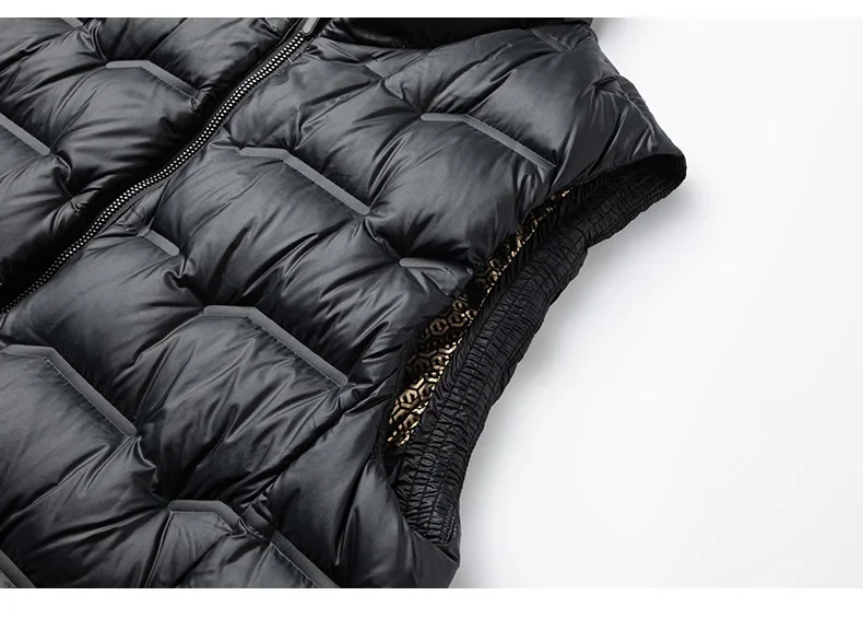 2026 Winter New Down Vest Coat Waterproof Fabric 90% Duck Down Content Thickened Warm Fashion Casual Down Shoulder