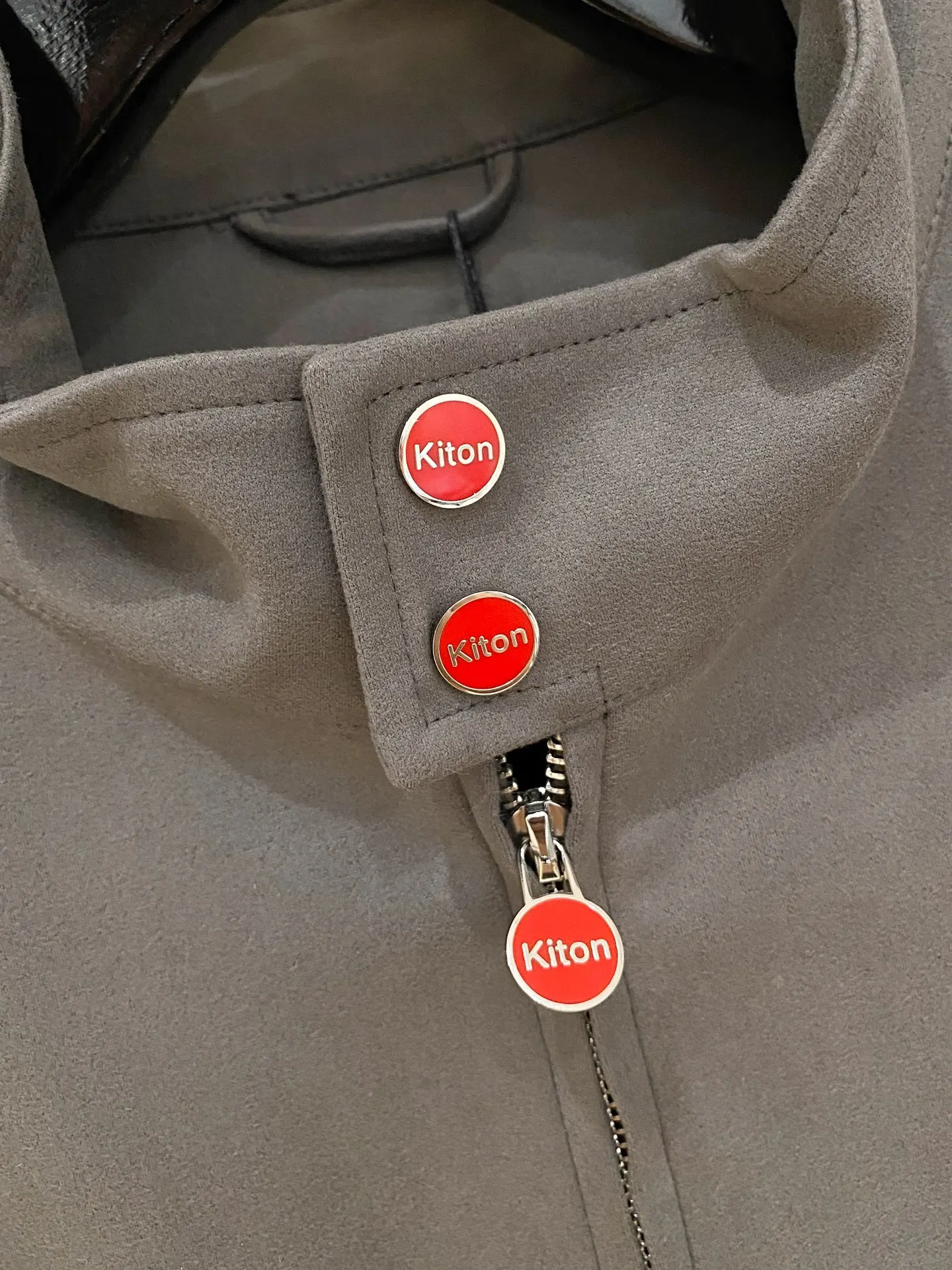 Kiton stand-up neck zip-up classic men's jacket