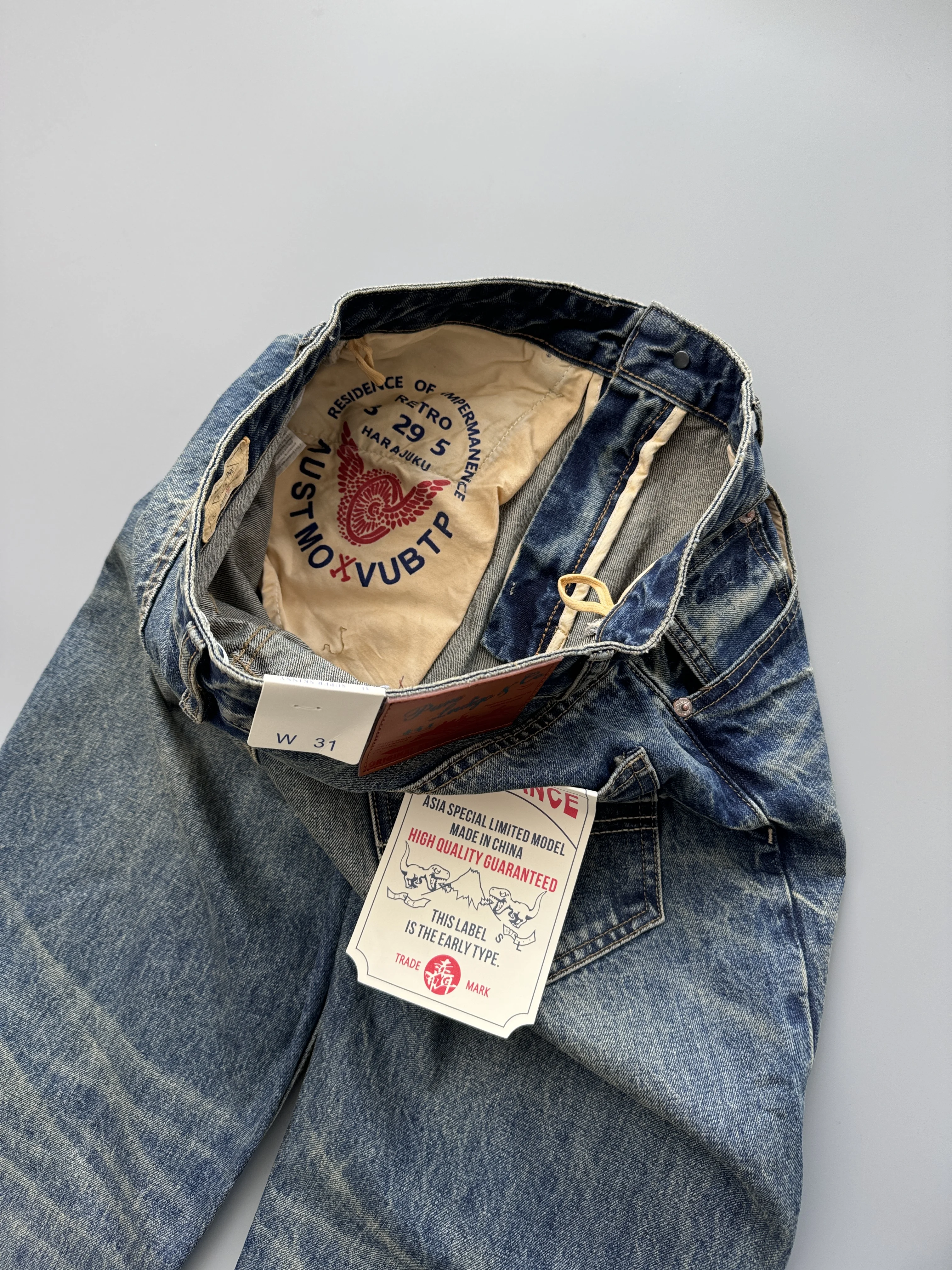 2026 Spring New Arrival Light Blue Straight-Leg Denim Jeans for Men American Retro Washed Blue Denim with Whisker Effect Pants