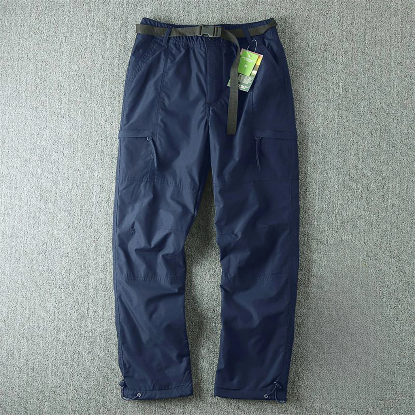 Men Fleece Lined Cargo Pants Winter Outdoor Loose Straight Softshell Hiking Pants Autumn Winter Thick Windproof Snow Trousers