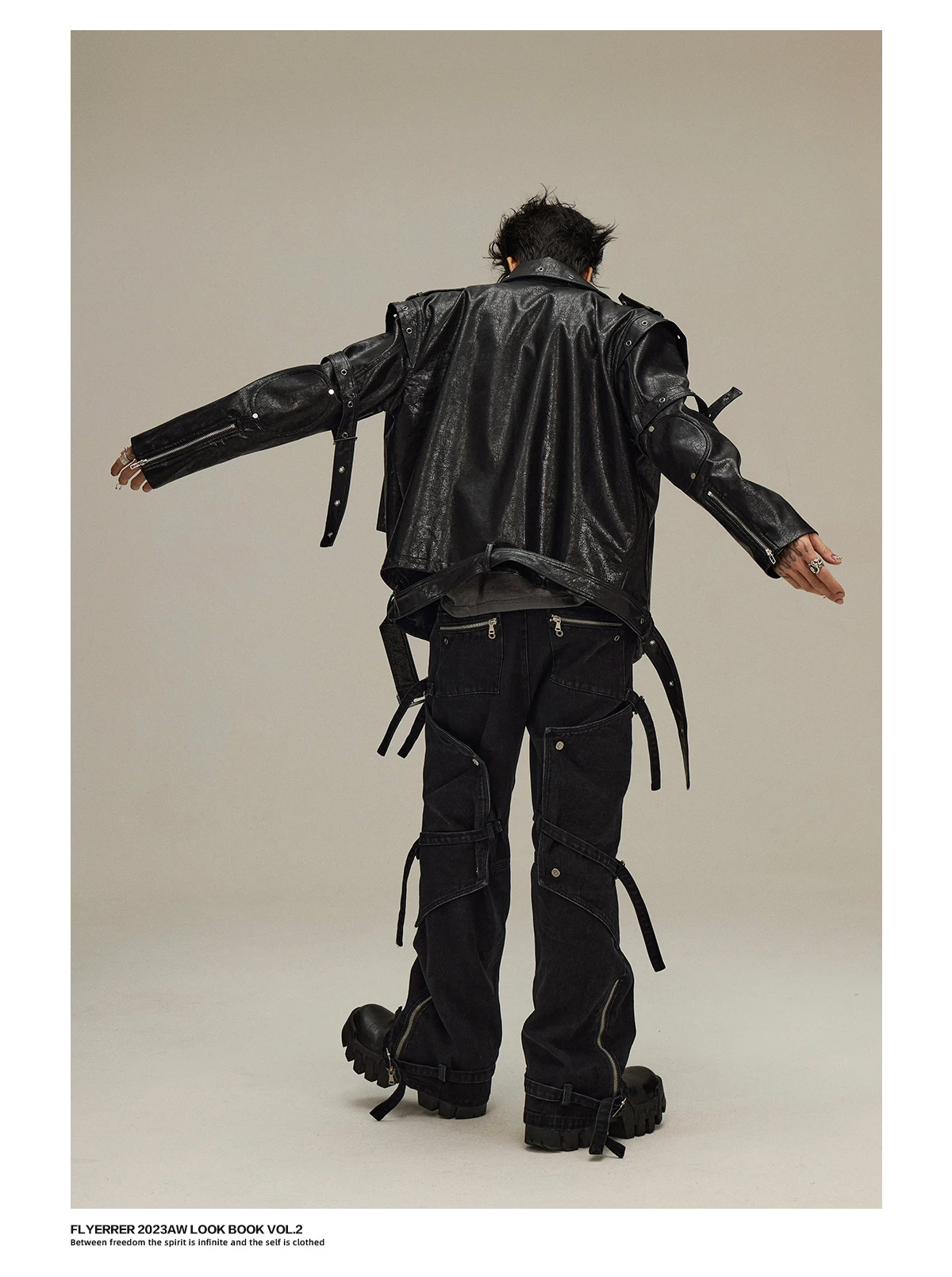 Mauroicardi Spring Autumn Cool Short Shiny Pu Leather Moto & Biker Jacket Men Belt Luxury Designer American Vintage Clothes 2025