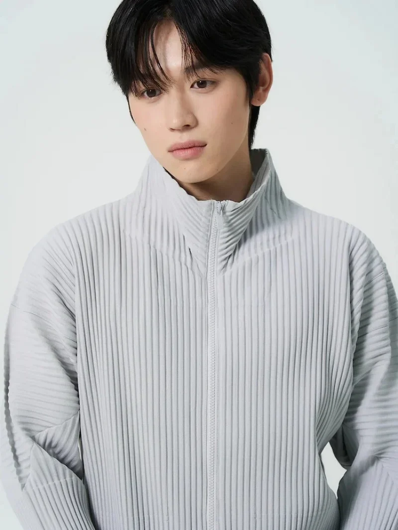 Miyake Pleated Men's Zip Up Jacket Plisse Cardigan Two Way Zipper Oversized Loose Fit Japanese Streetwear Casual Outerwear