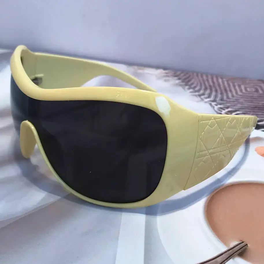 One Piece Oversized Y2K Sunglasses for Women Men Vintage Square Shield Gradient Hip Hop Sun Glasses Female Sexy Driving Shades