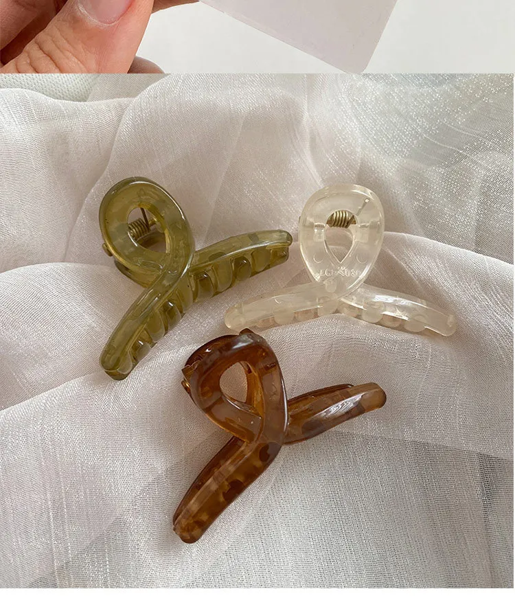 4pcs mini cute claw clip small girl hair claw semi transparent bangs side clip small shark clip women's hair accessory