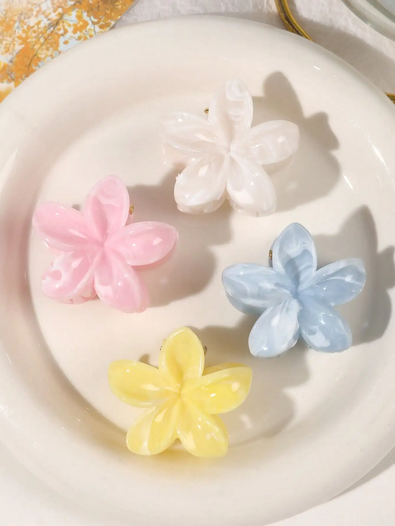 4Pcs Multicolor Flower Hair Claw Clips for Women Girls Nonslip Cute Fashion Hair Accessories Small Hairpin Crab Barrette Style