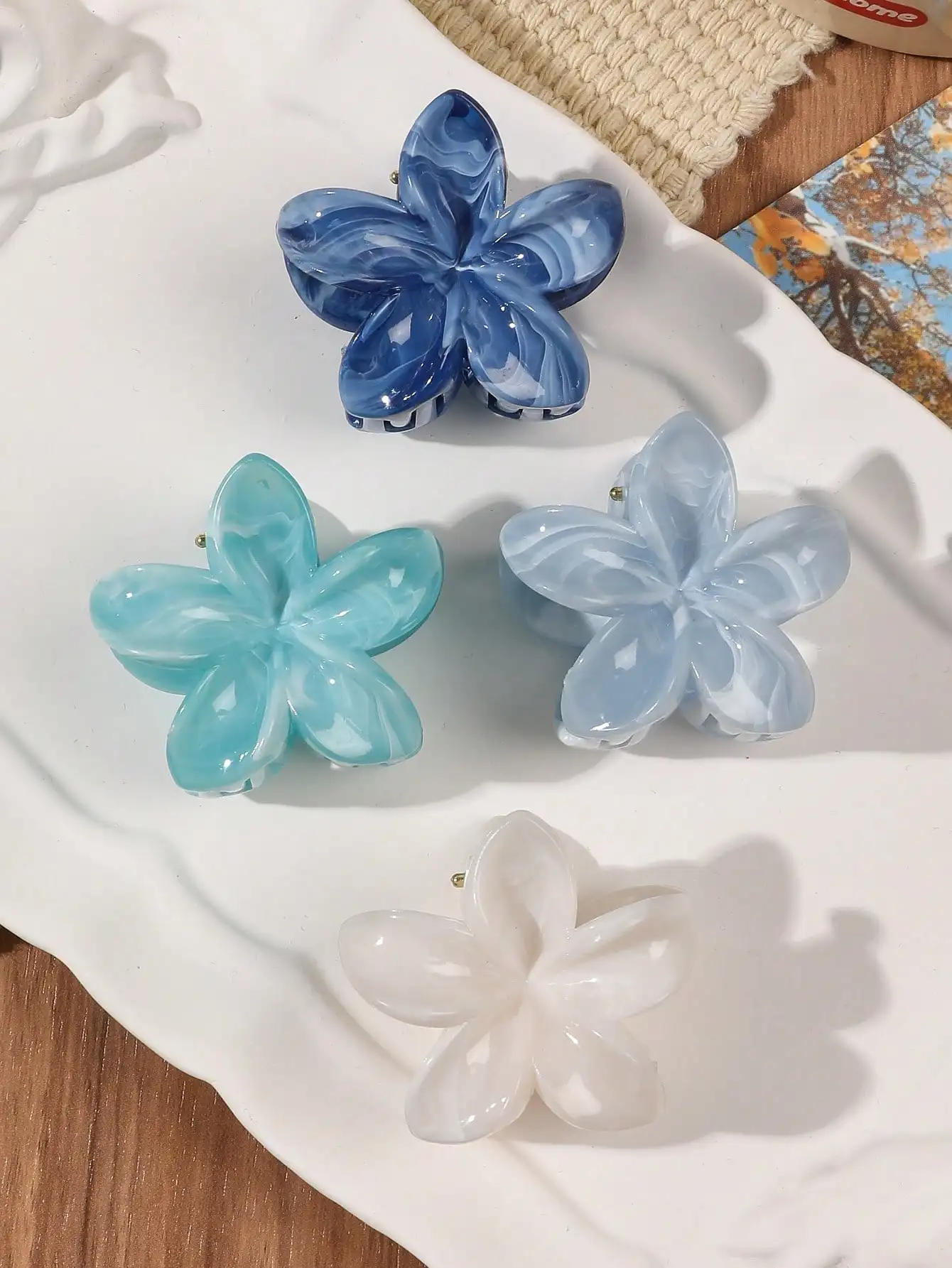 4Pcs Multicolor Flower Hair Claw Clips for Women Girls Nonslip Cute Fashion Hair Accessories Small Hairpin Crab Barrette Style