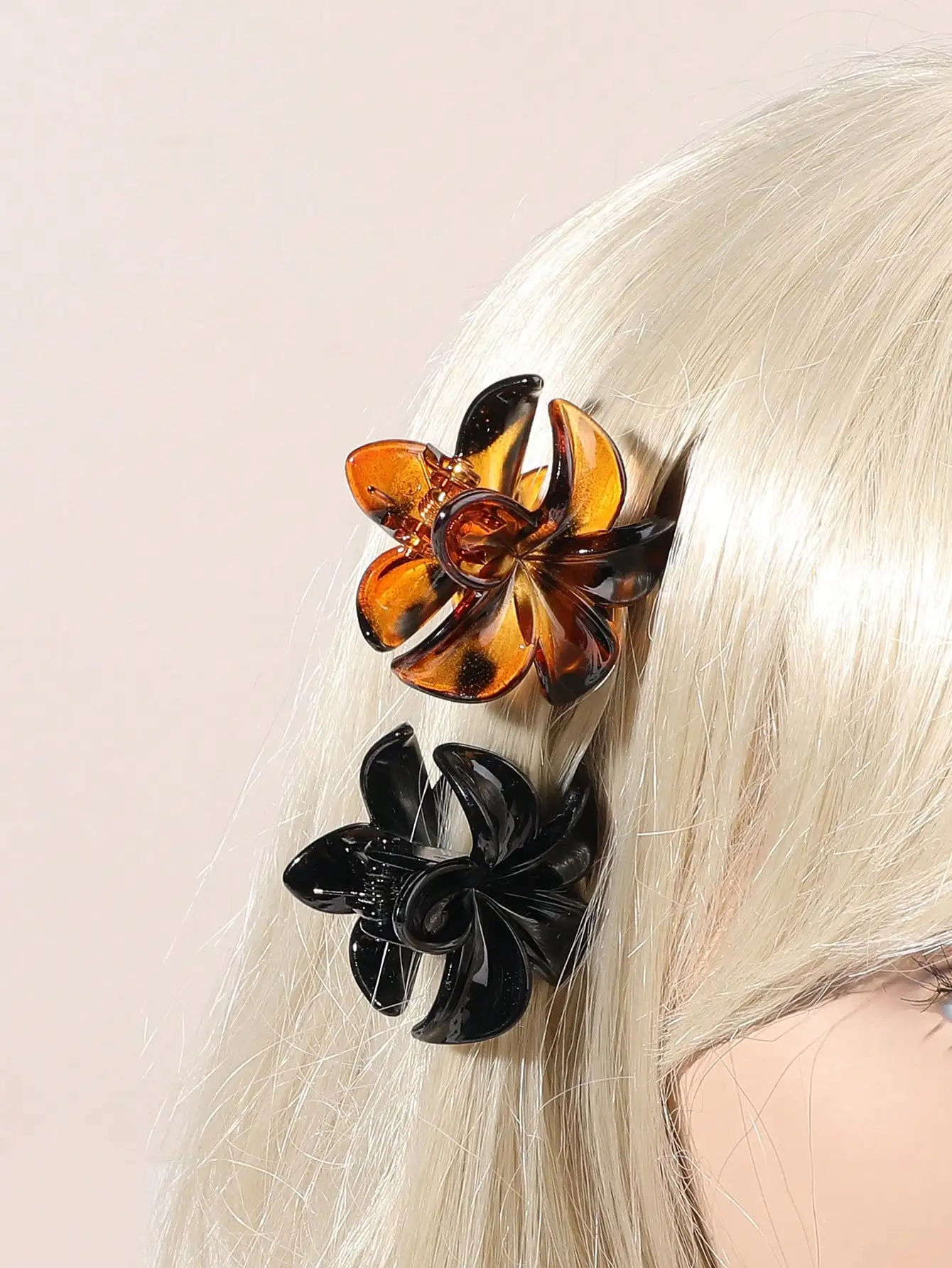 4Pcs Multicolor Flower Hair Claw Clips for Women Girls Nonslip Cute Fashion Hair Accessories Small Hairpin Crab Barrette Style