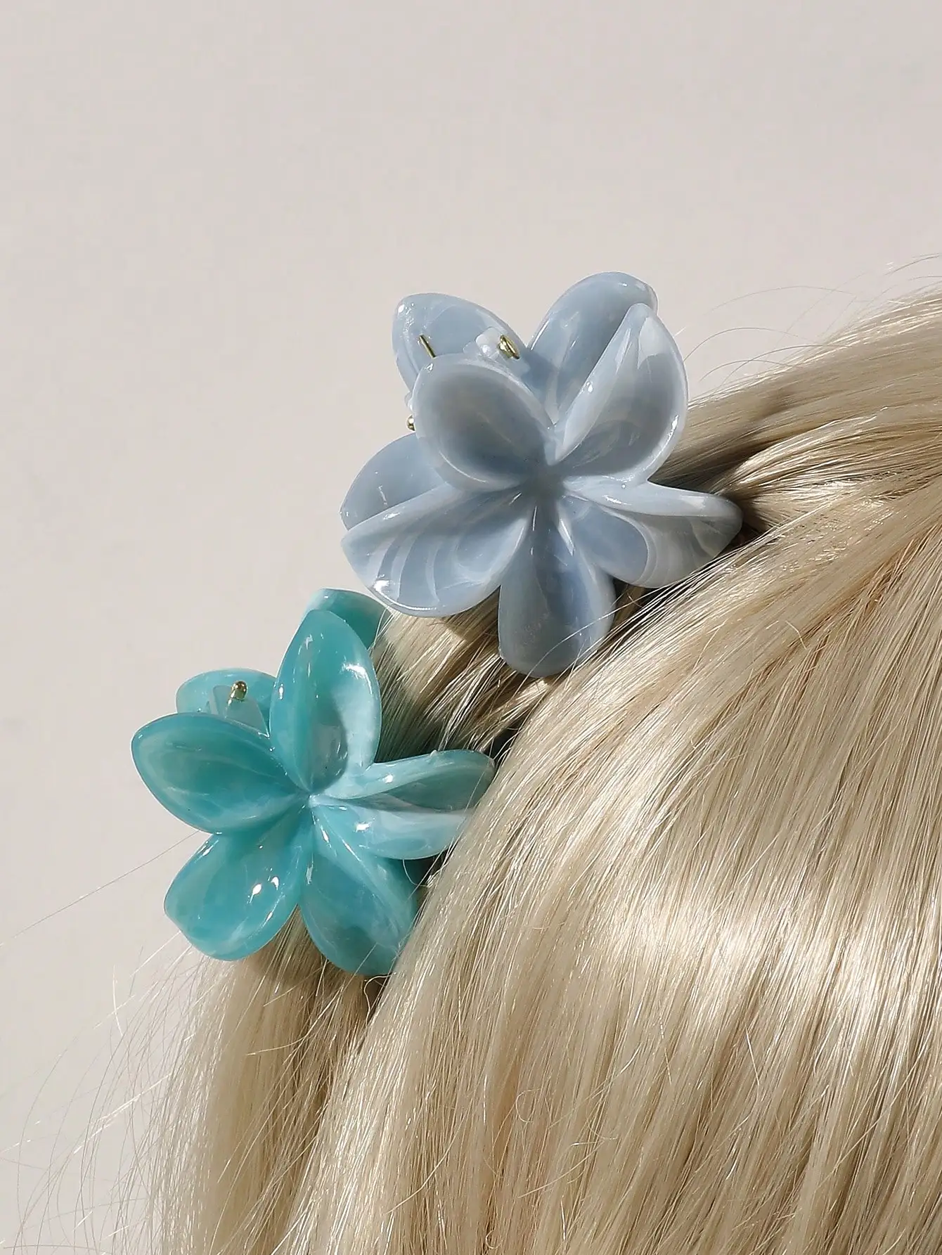 4Pcs Multicolor Flower Hair Claw Clips for Women Girls Nonslip Cute Fashion Hair Accessories Small Hairpin Crab Barrette Style