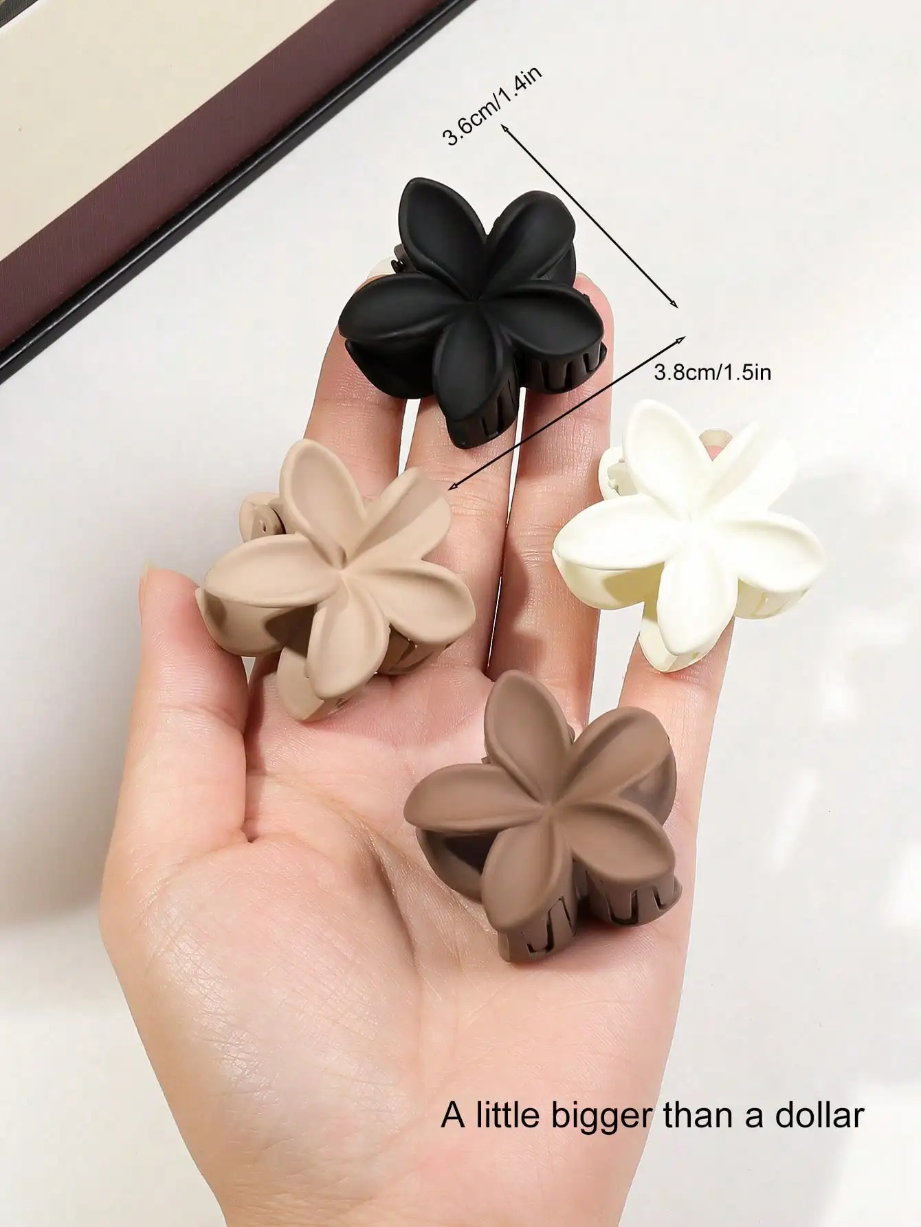 4Pcs Multicolor Flower Hair Claw Clips for Women Girls Nonslip Cute Fashion Hair Accessories Small Hairpin Crab Barrette Style