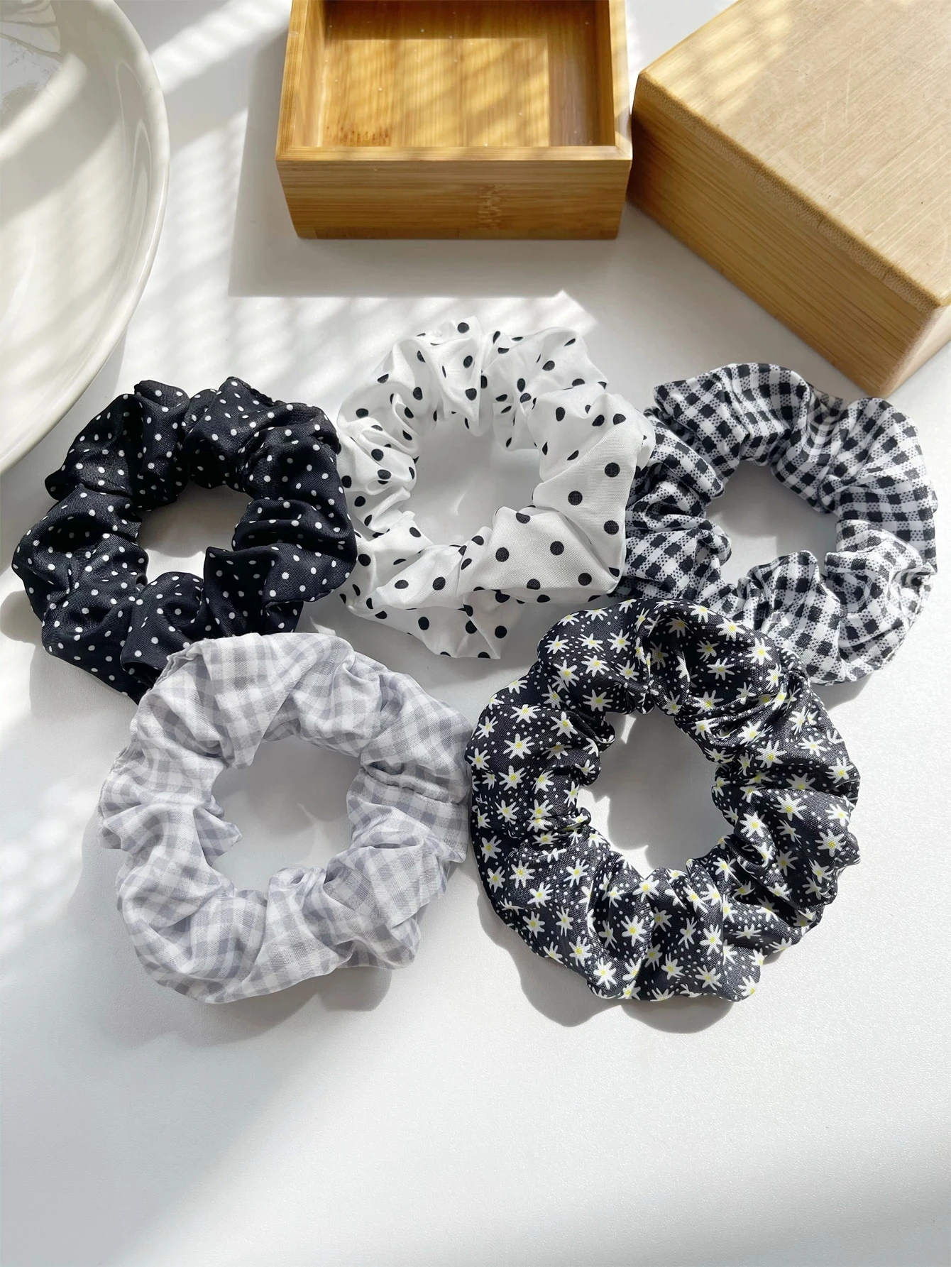 5Pcs Polka Dot Print Scrunchie Elegant Scrunchies Hair Ties Scrunchy Hair Ties